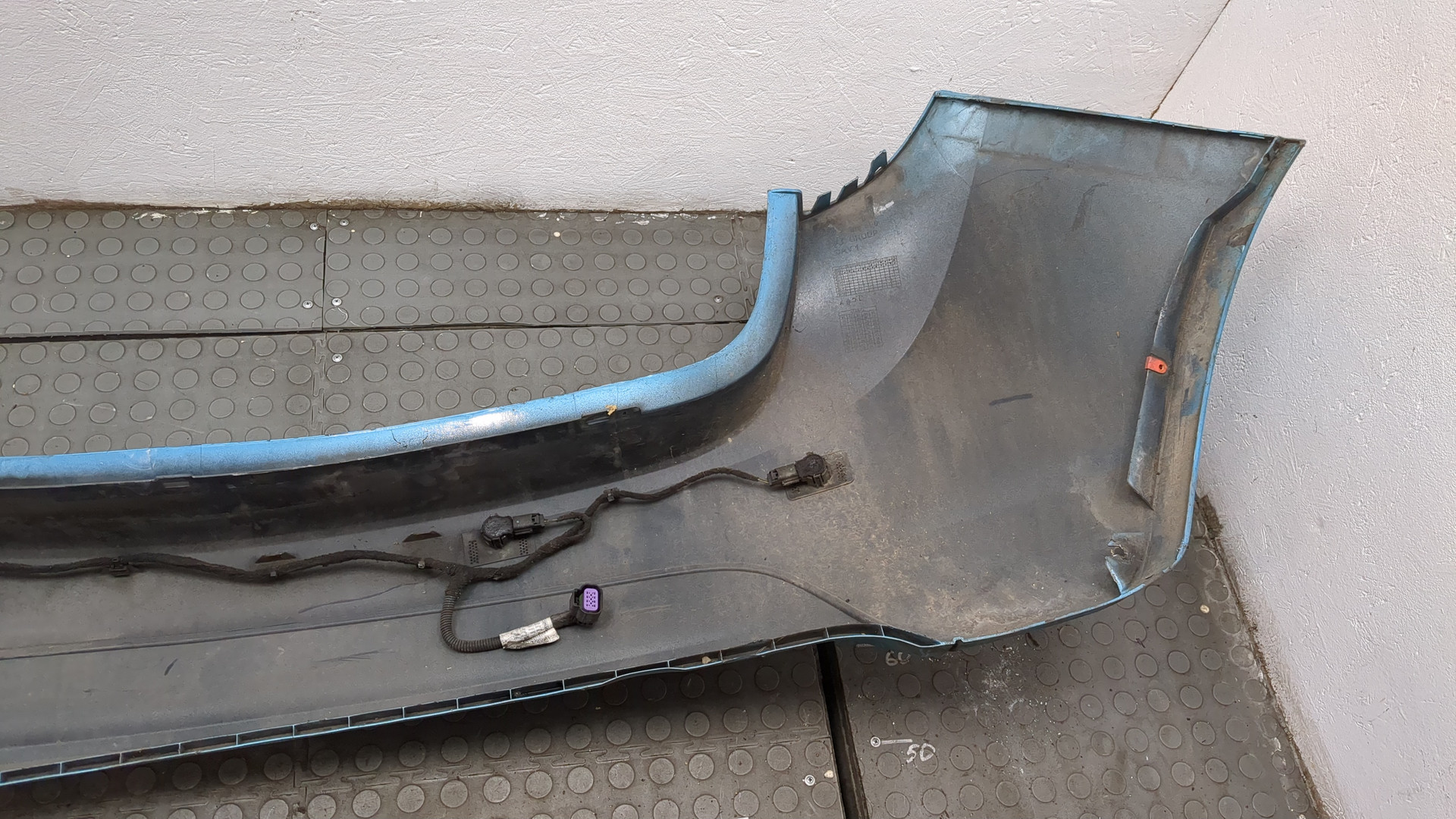 Бампер задний