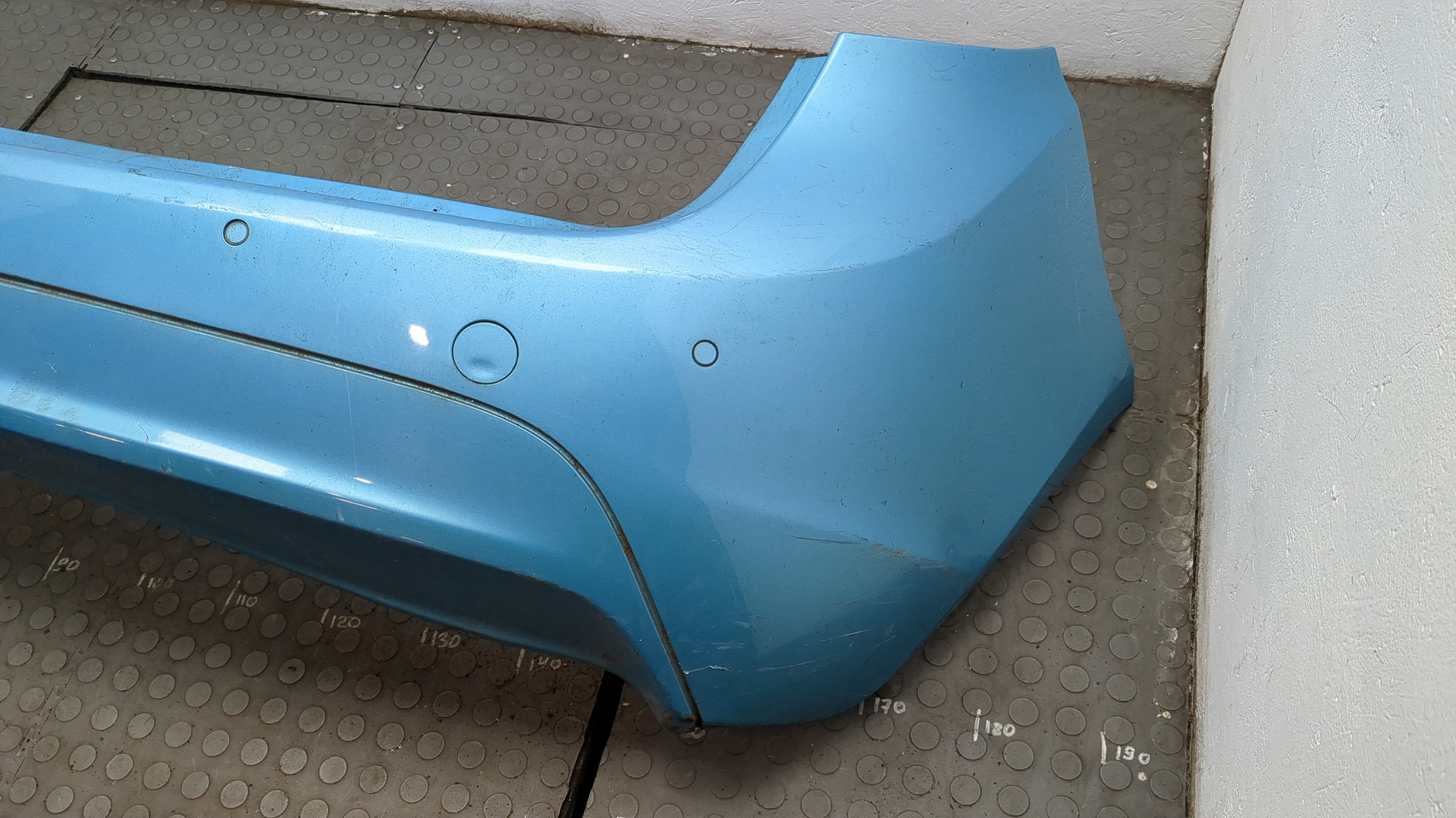 Бампер задний