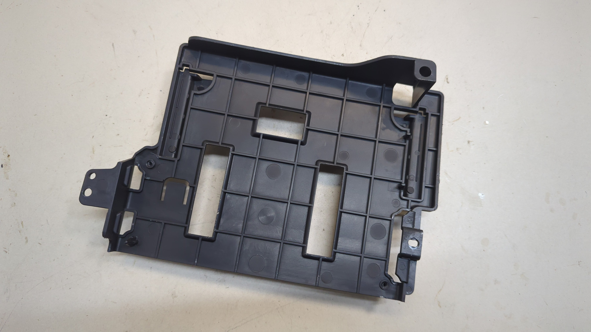 Кронштейн электронного блока управления / контроля