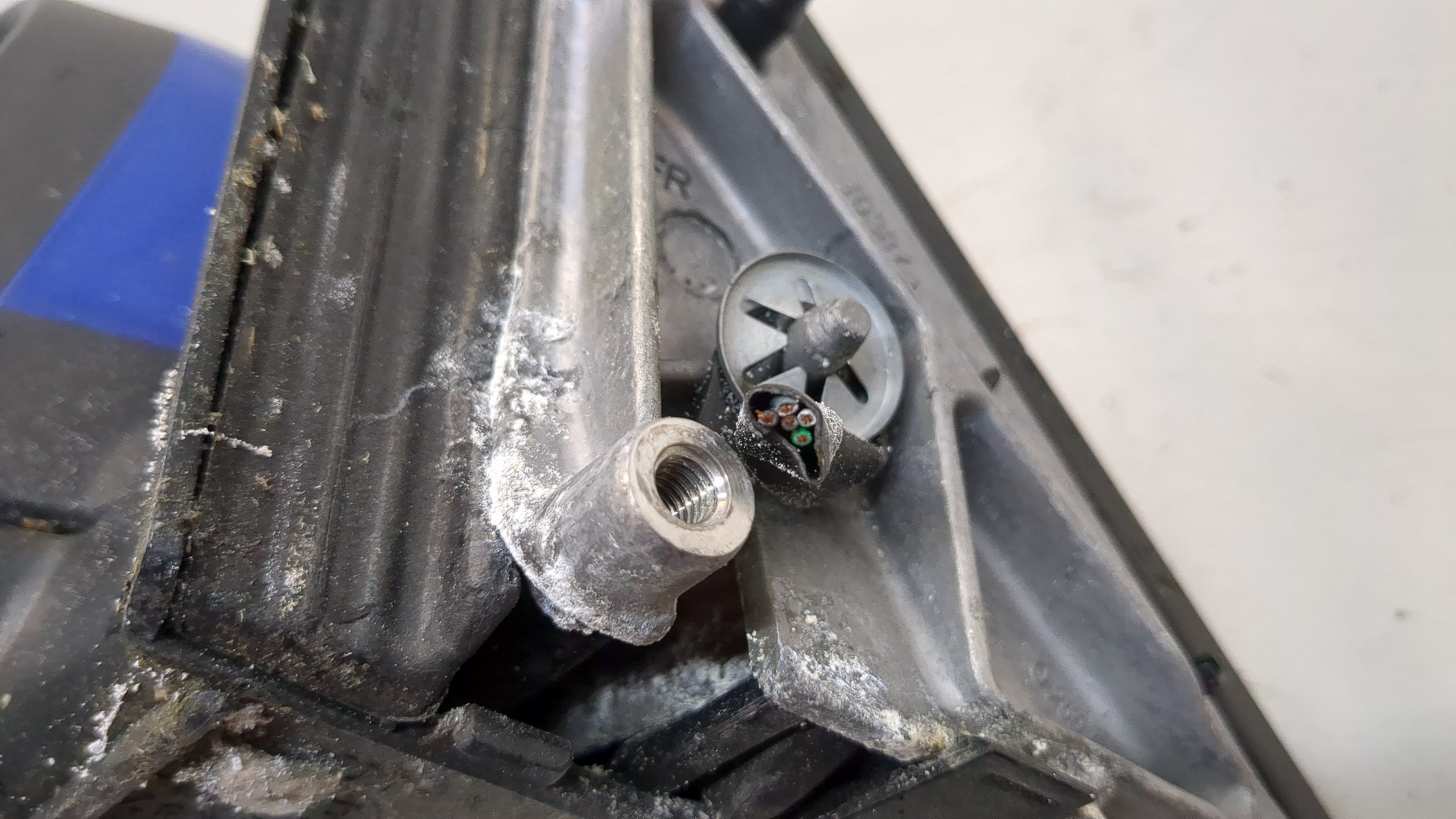 Зеркало левое электрическое