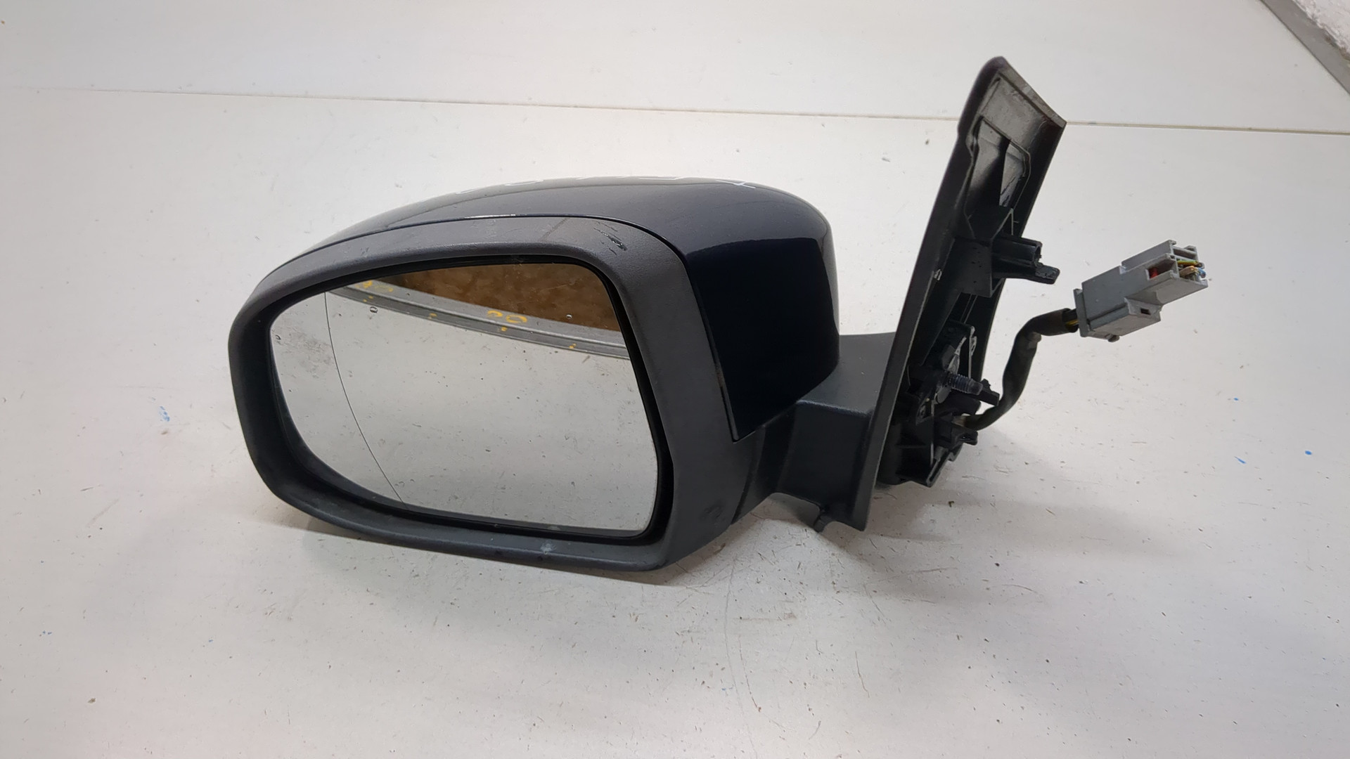 Зеркало левое электрическое