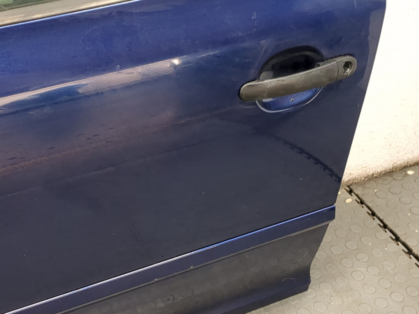 Дверь передняя левая