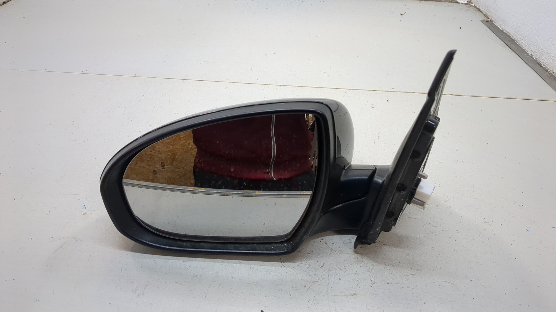 Зеркало левое электрическое