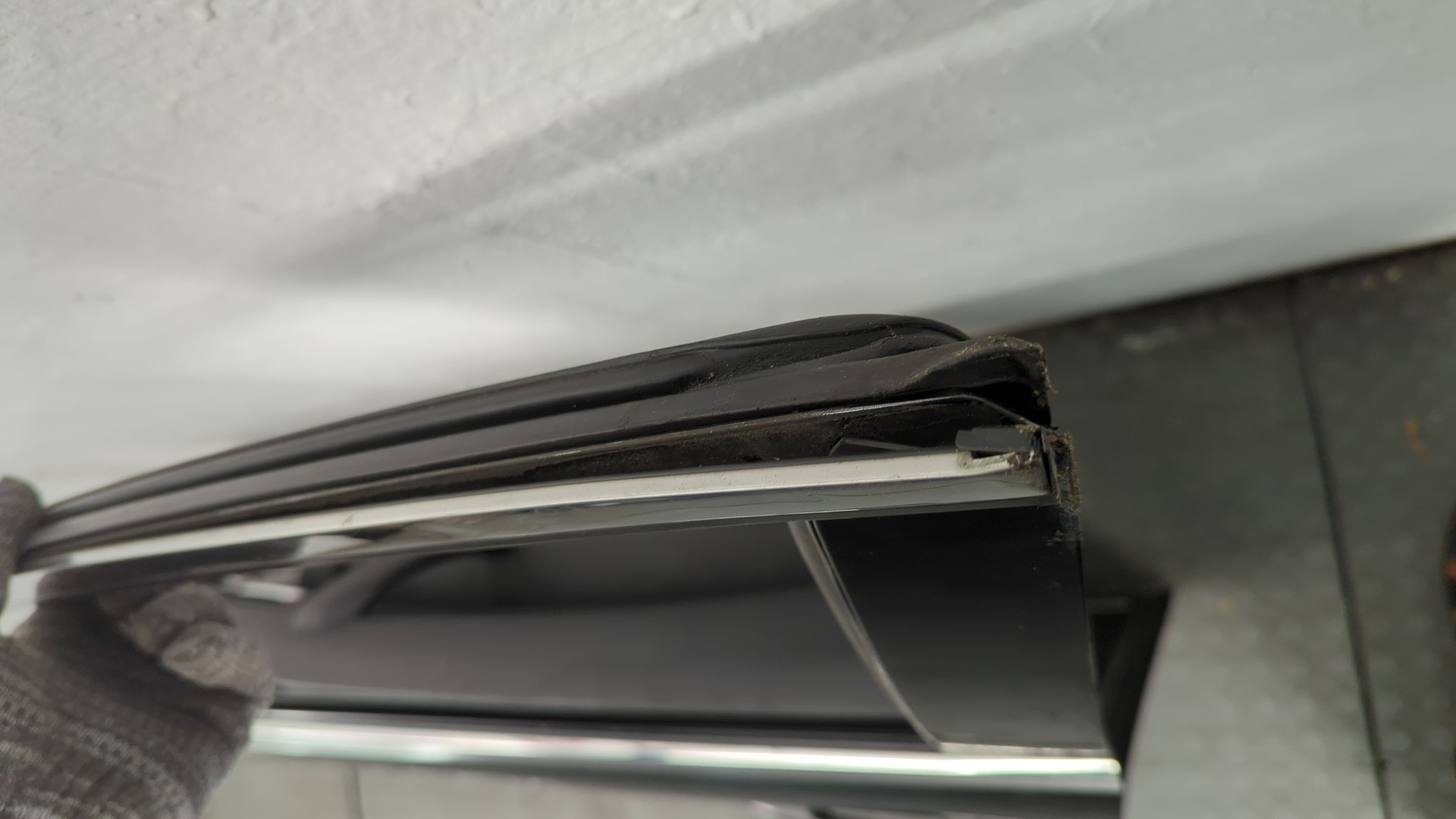 Дверь передняя левая