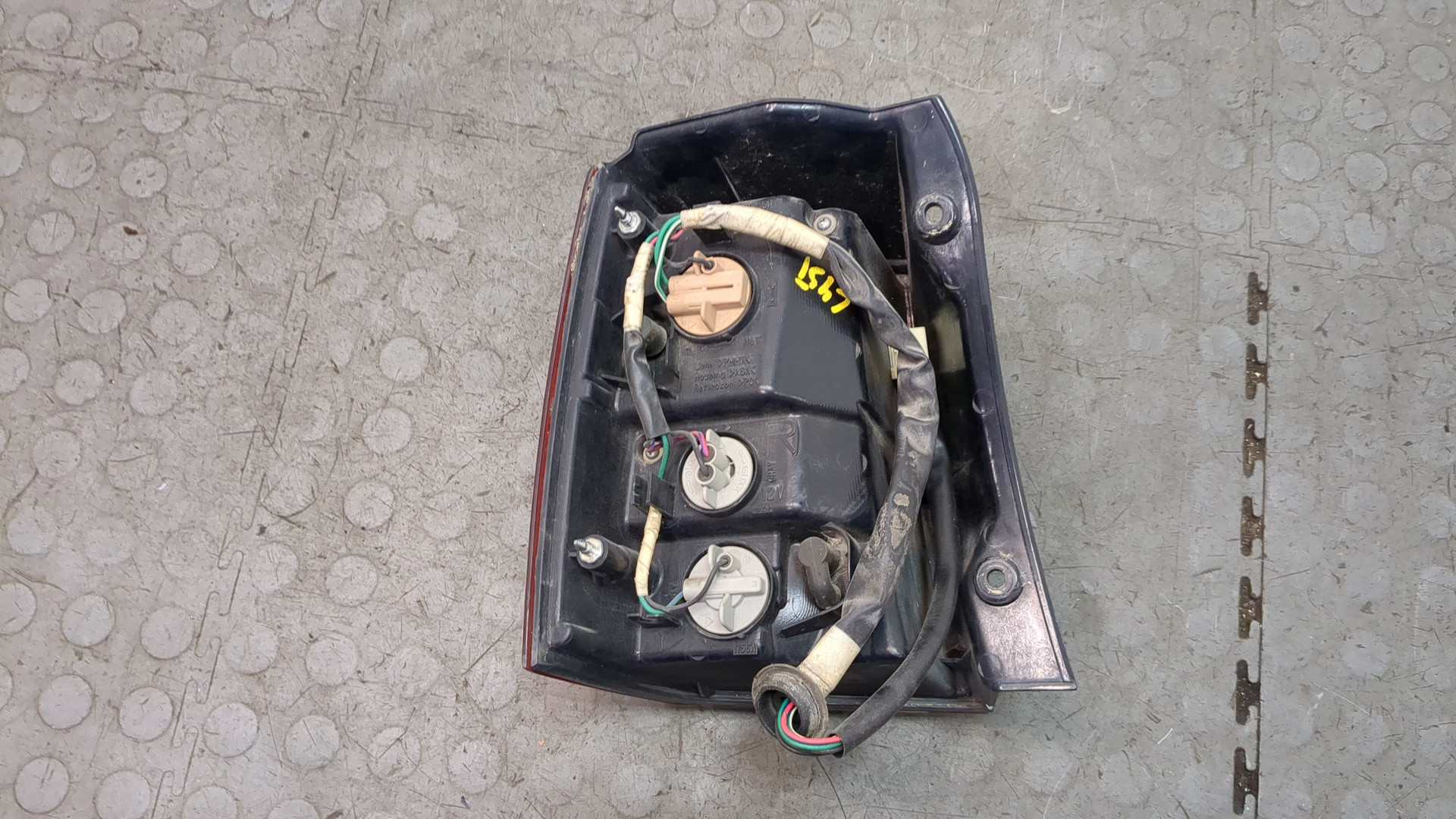 Фонарь задний правый