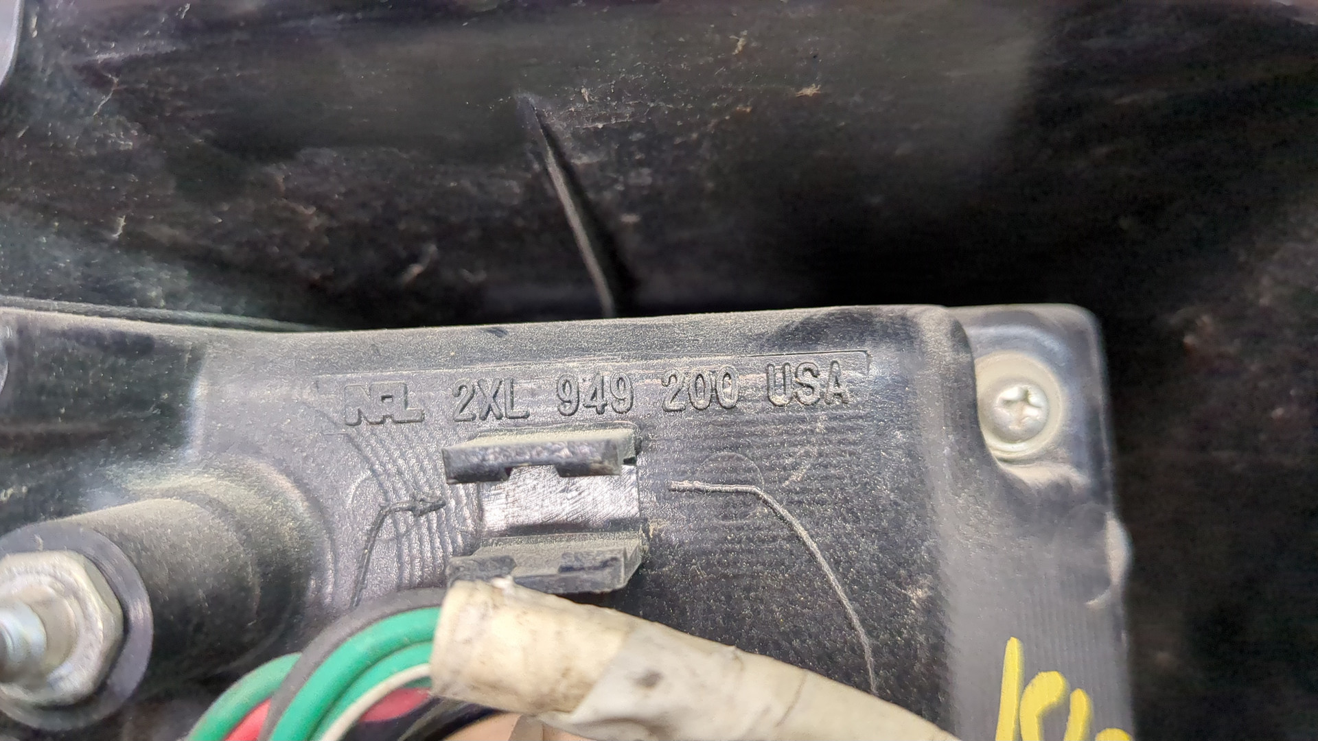 Фонарь задний правый