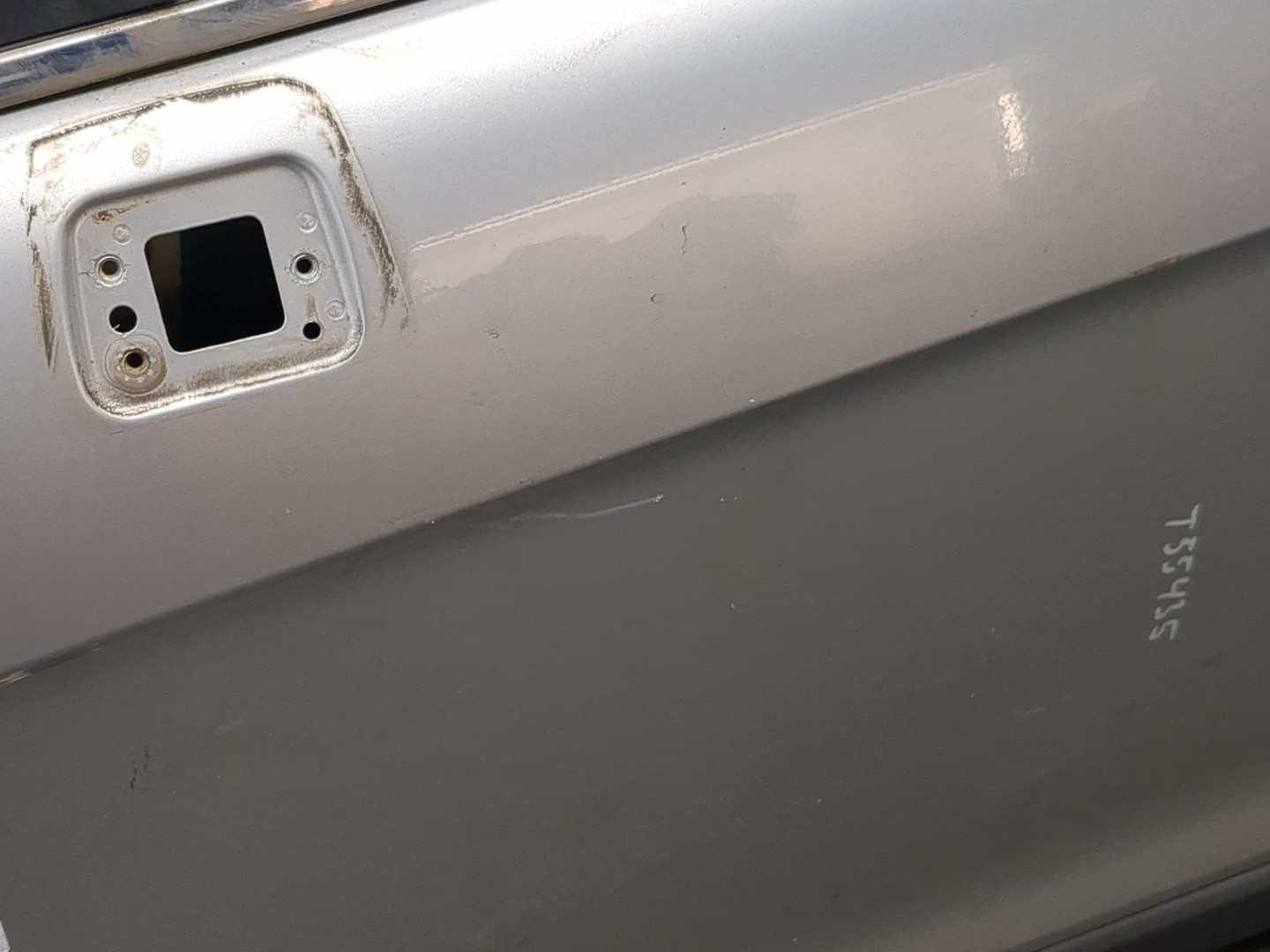 Дверь передняя левая