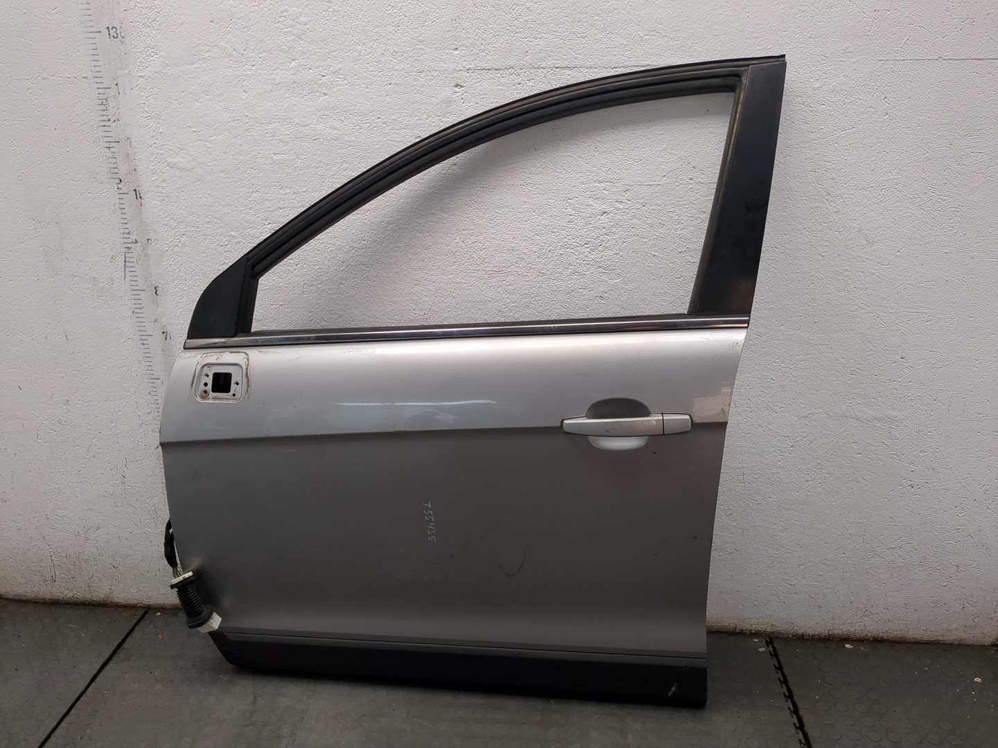 Дверь передняя левая