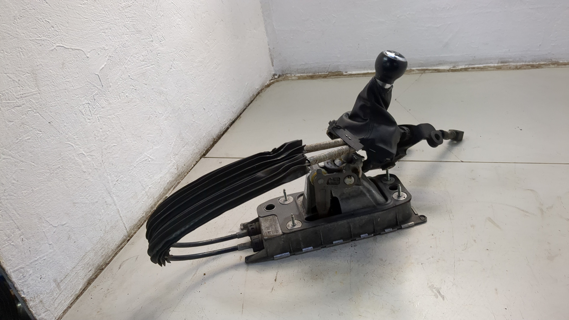 Кулиса МКПП / АКПП