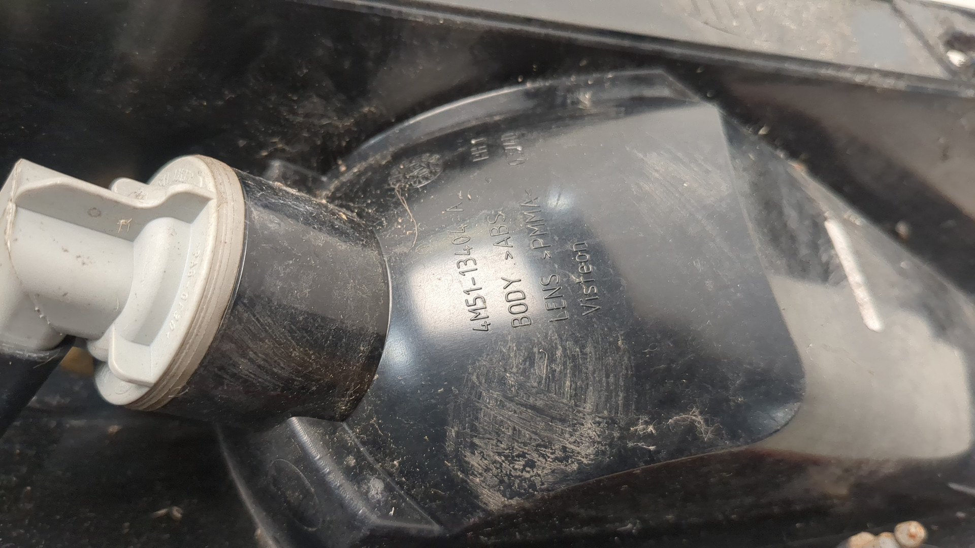 Фонарь задний правый