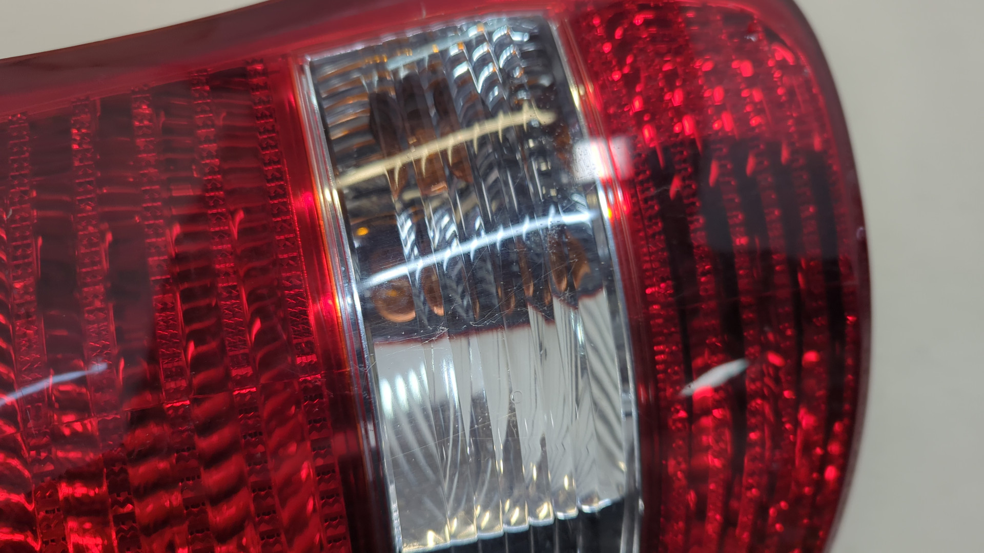 Фонарь задний правый