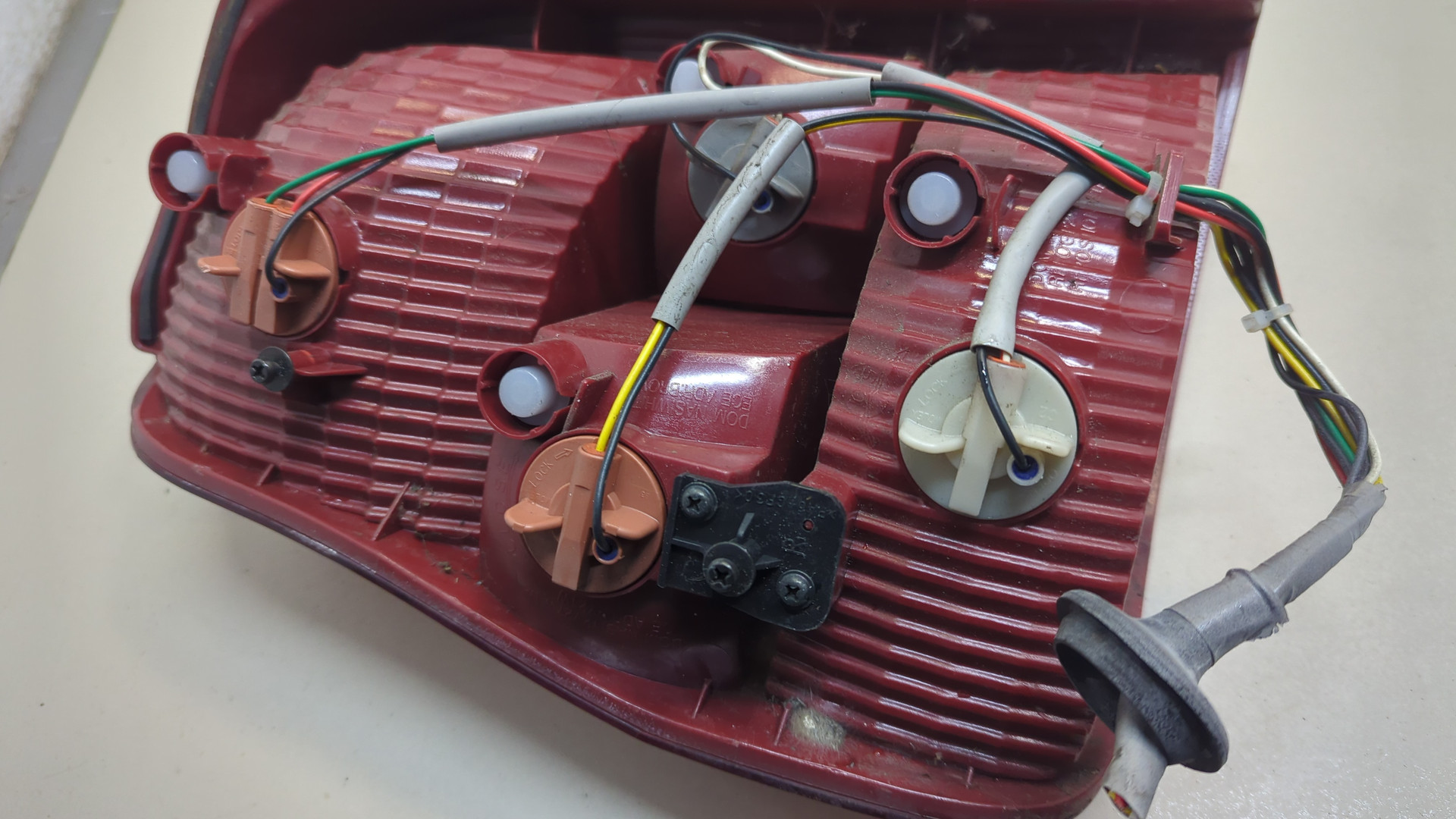 Фонарь задний правый