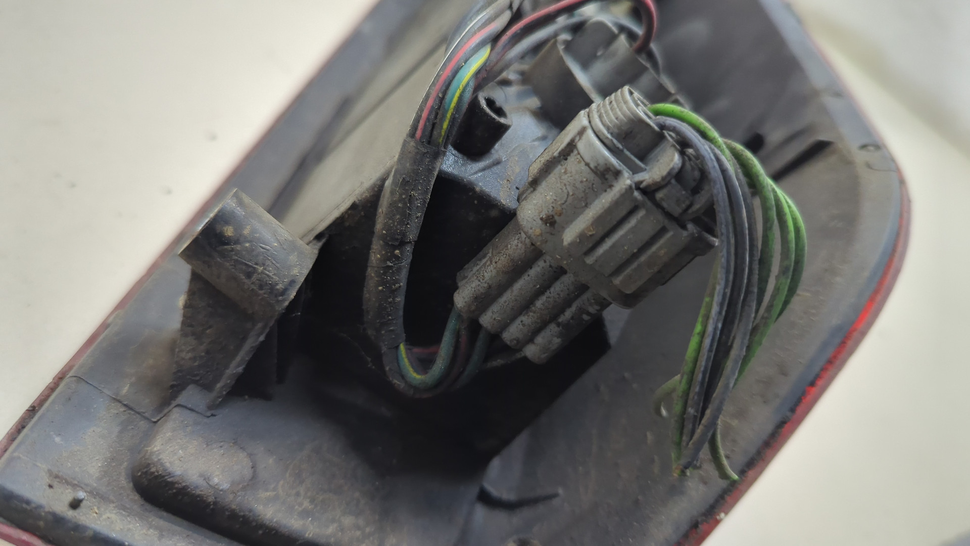 Фонарь задний левый