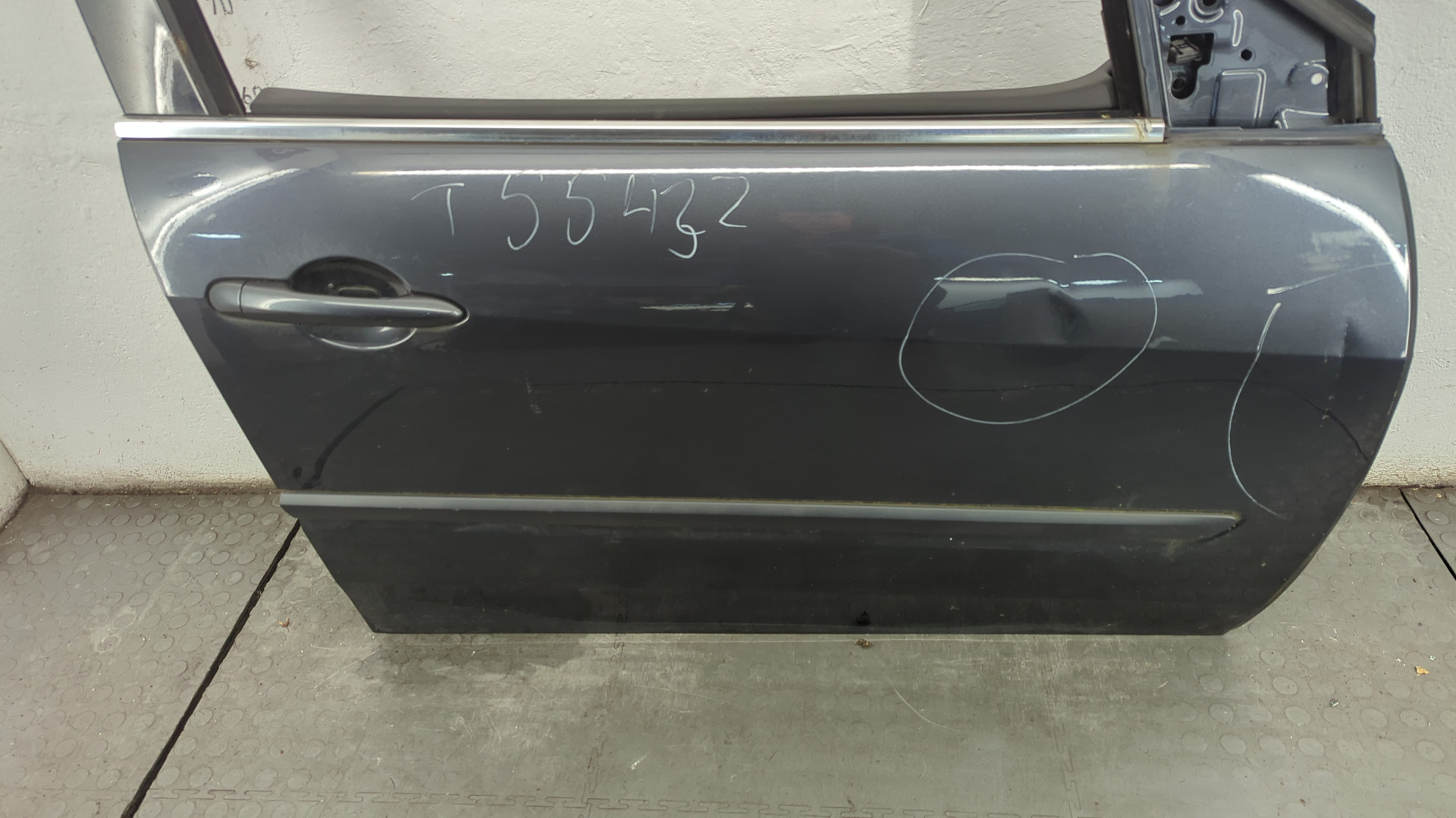 Дверь передняя правая