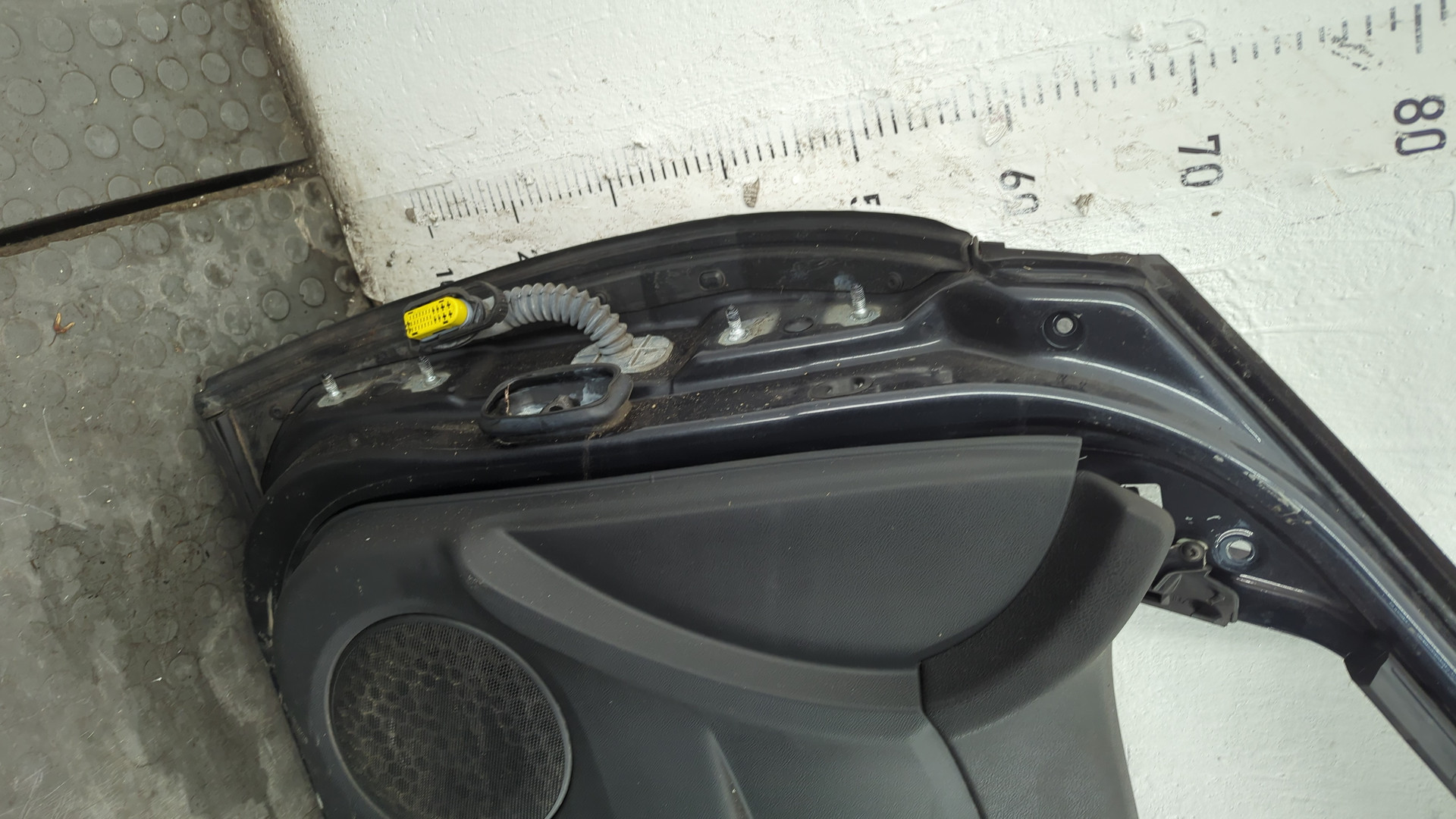 Дверь передняя правая