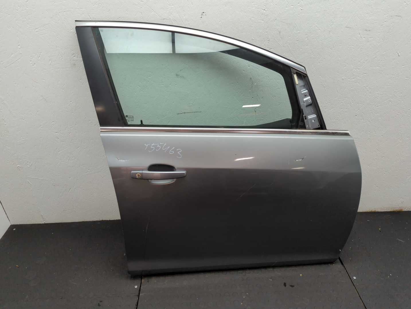 Дверь передняя правая