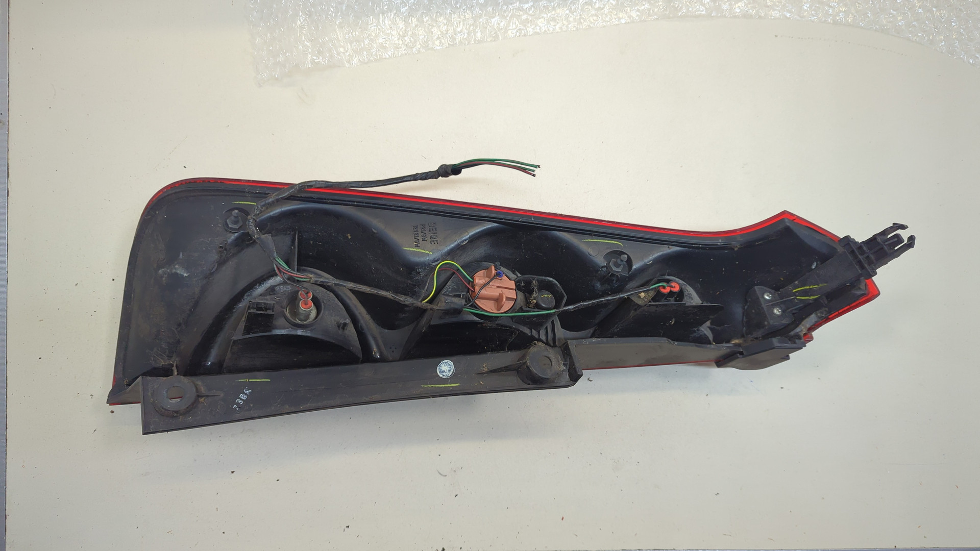 Фонарь задний правый