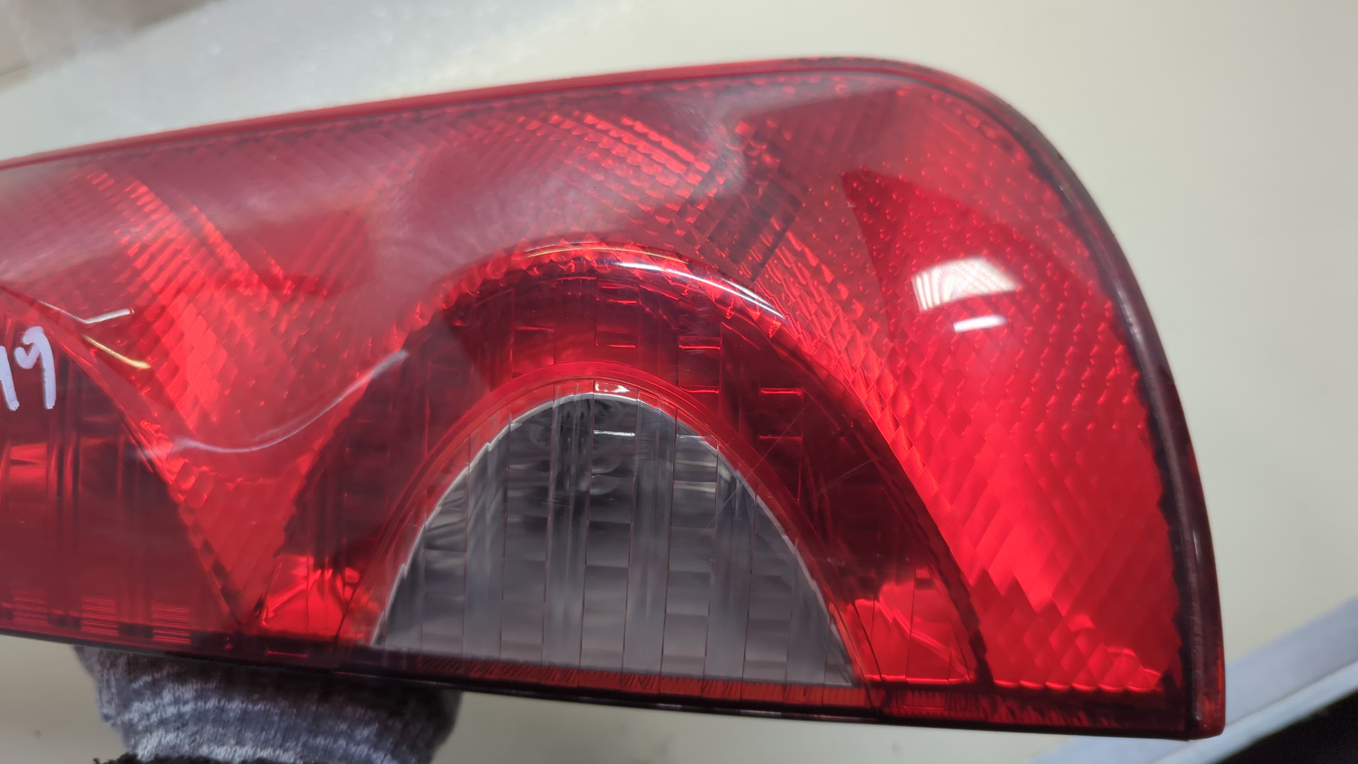 Фонарь задний правый