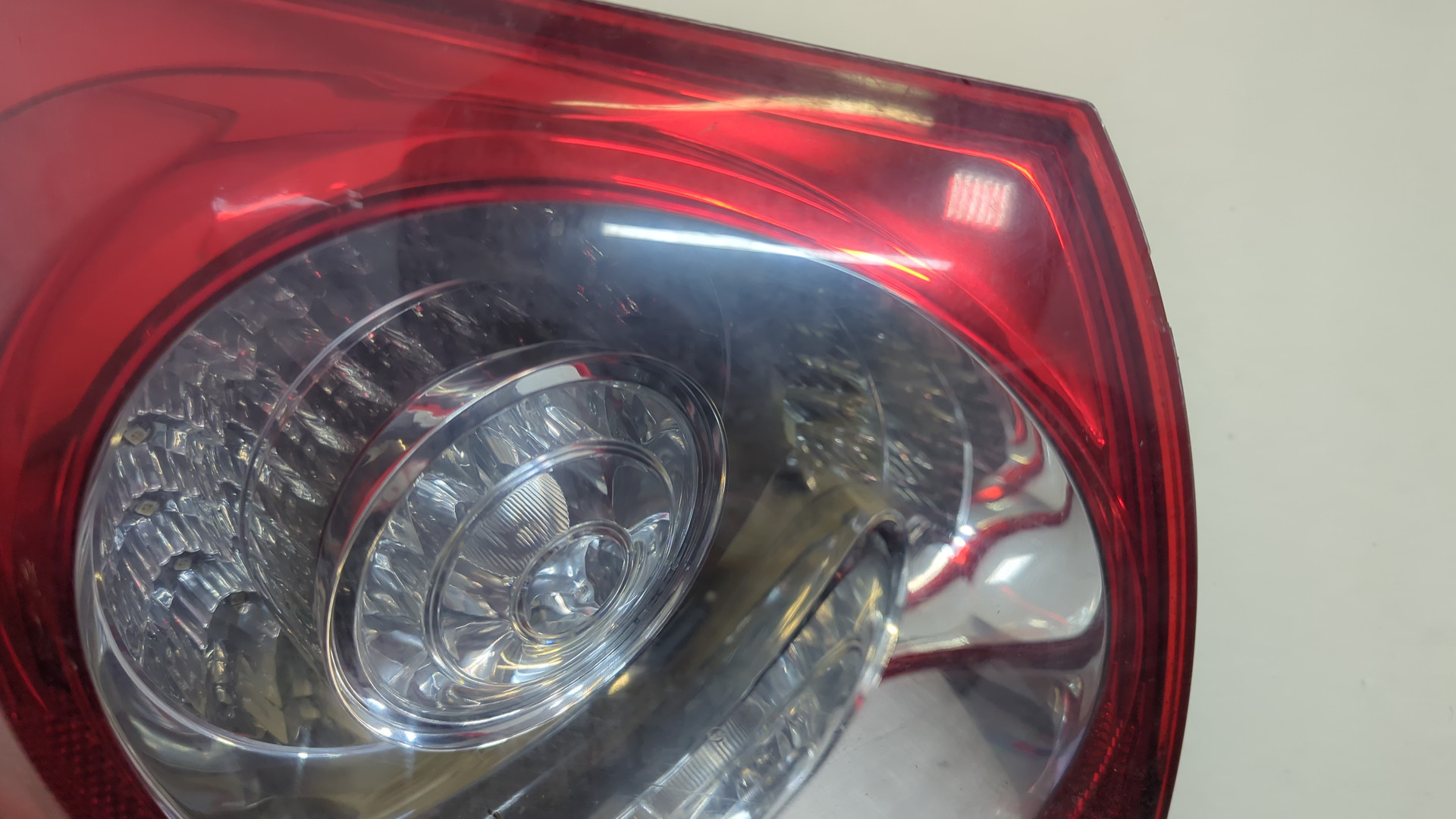 Фонарь задний левый