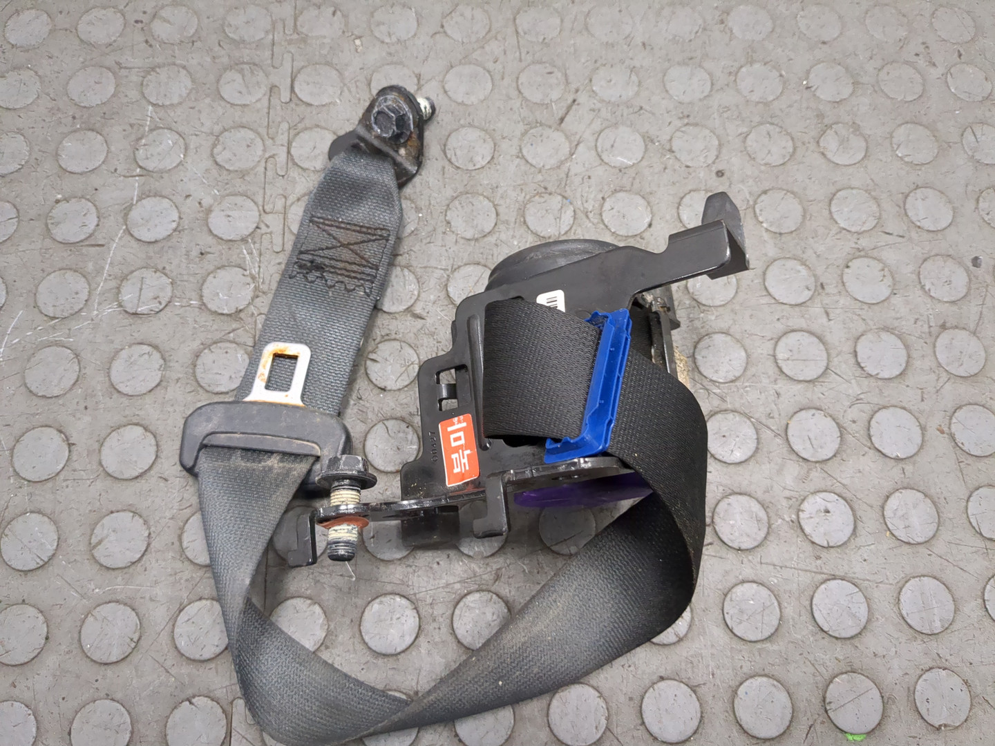 Ремень безопасности