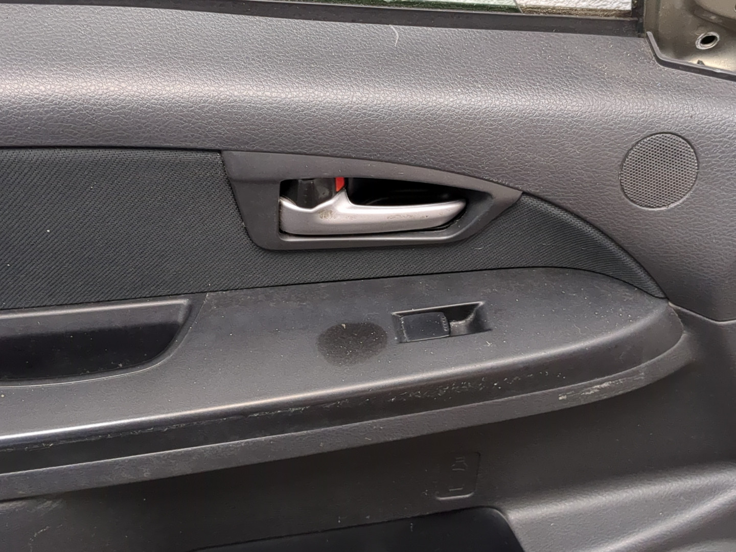 Дверь передняя левая