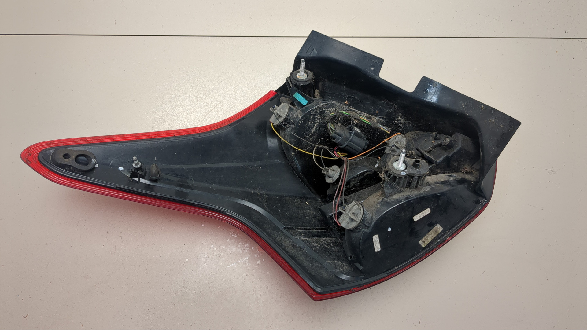 Фонарь задний правый