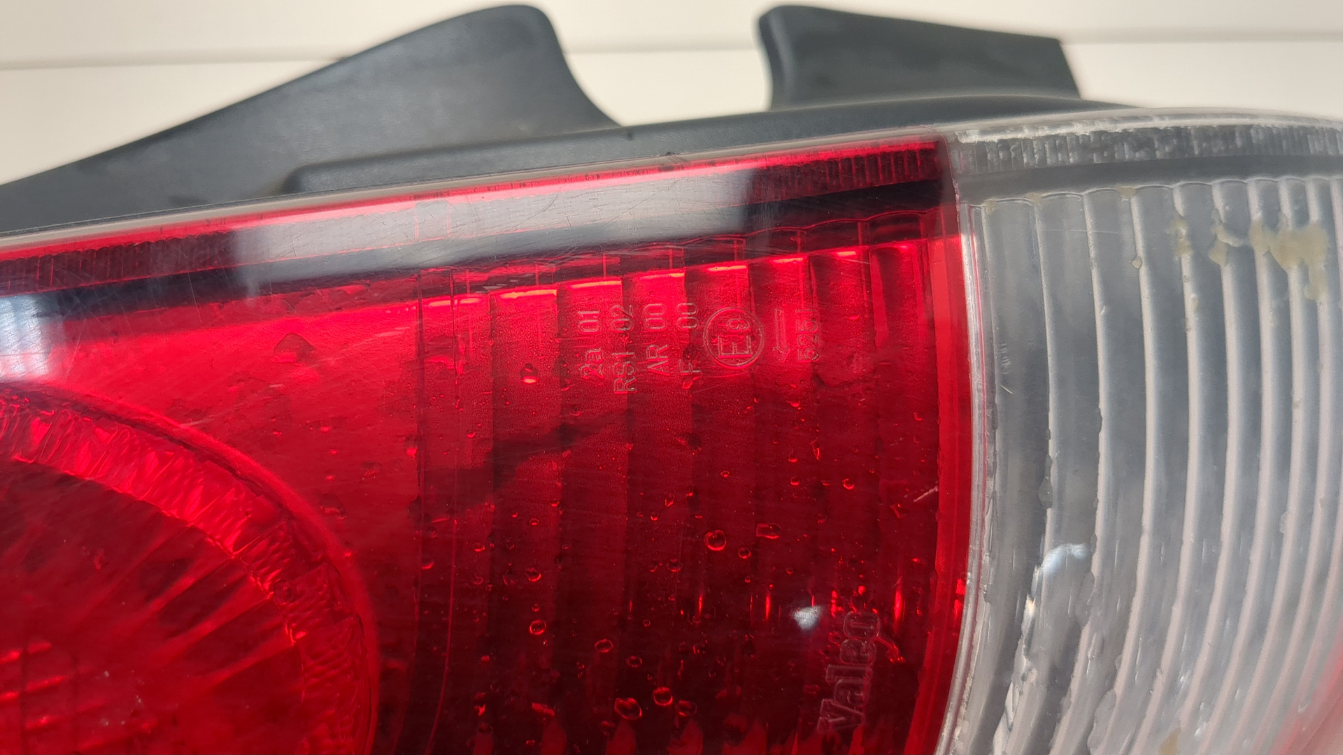 Фонарь задний левый