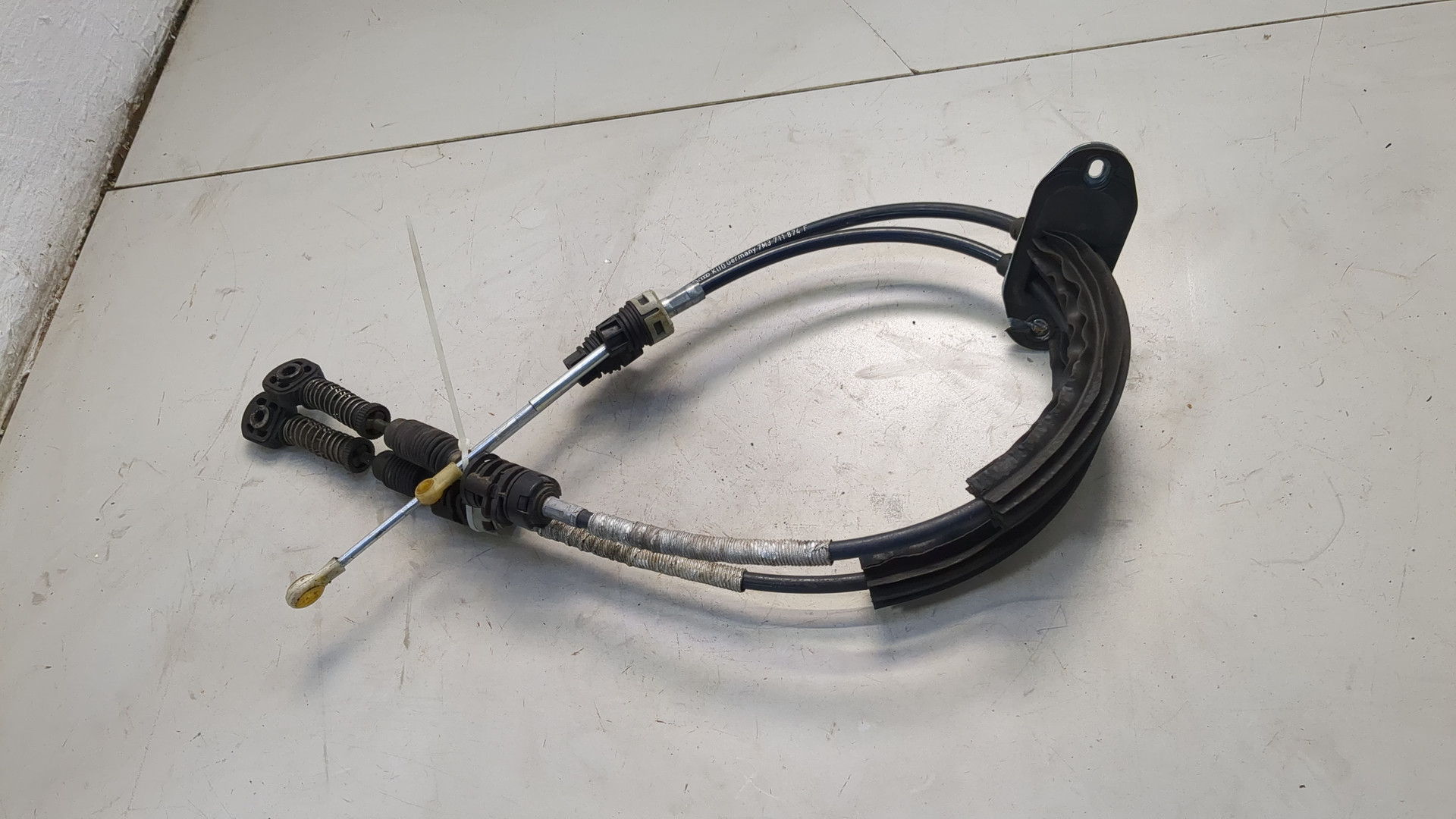 Трос КПП (выбора/переключения передач)