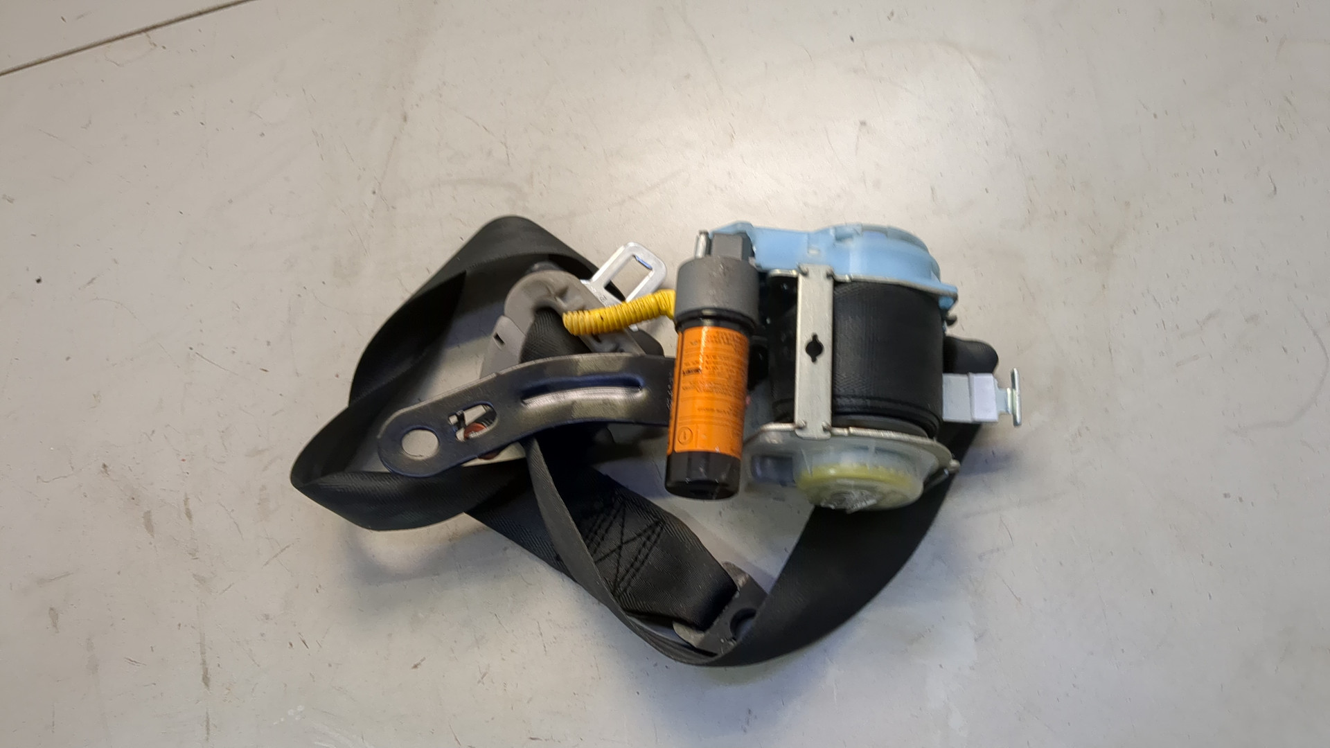 Ремень безопасности