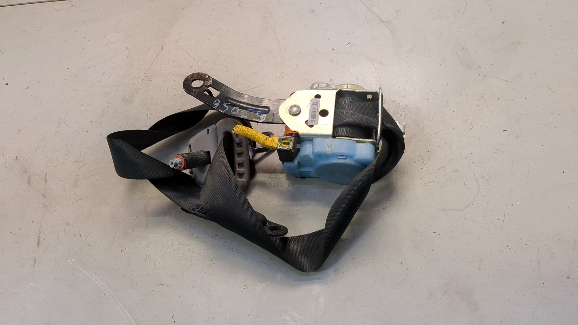 Ремень безопасности