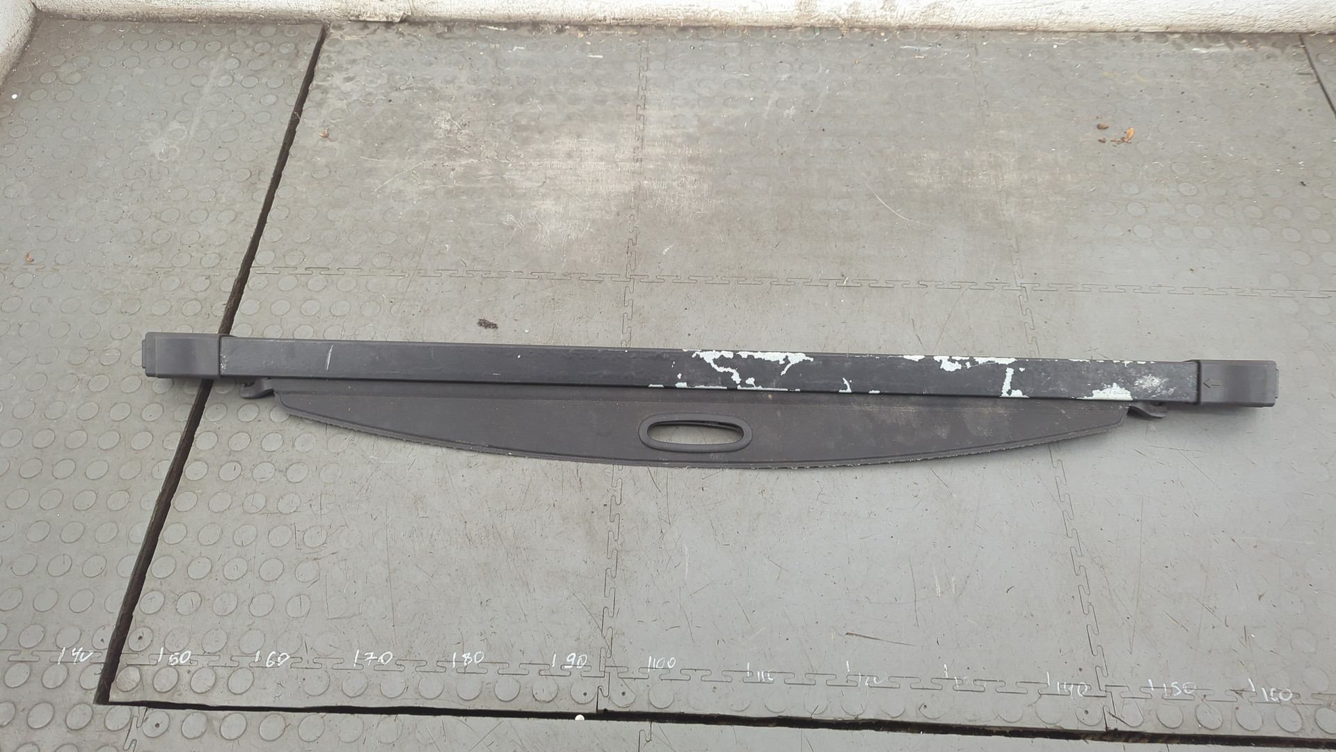 Шторка багажника