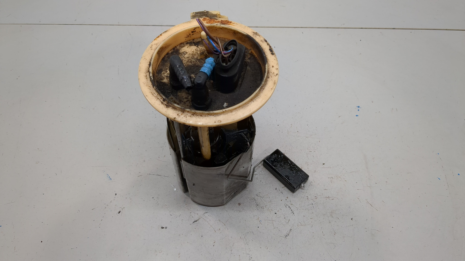 Насос топливный электрический