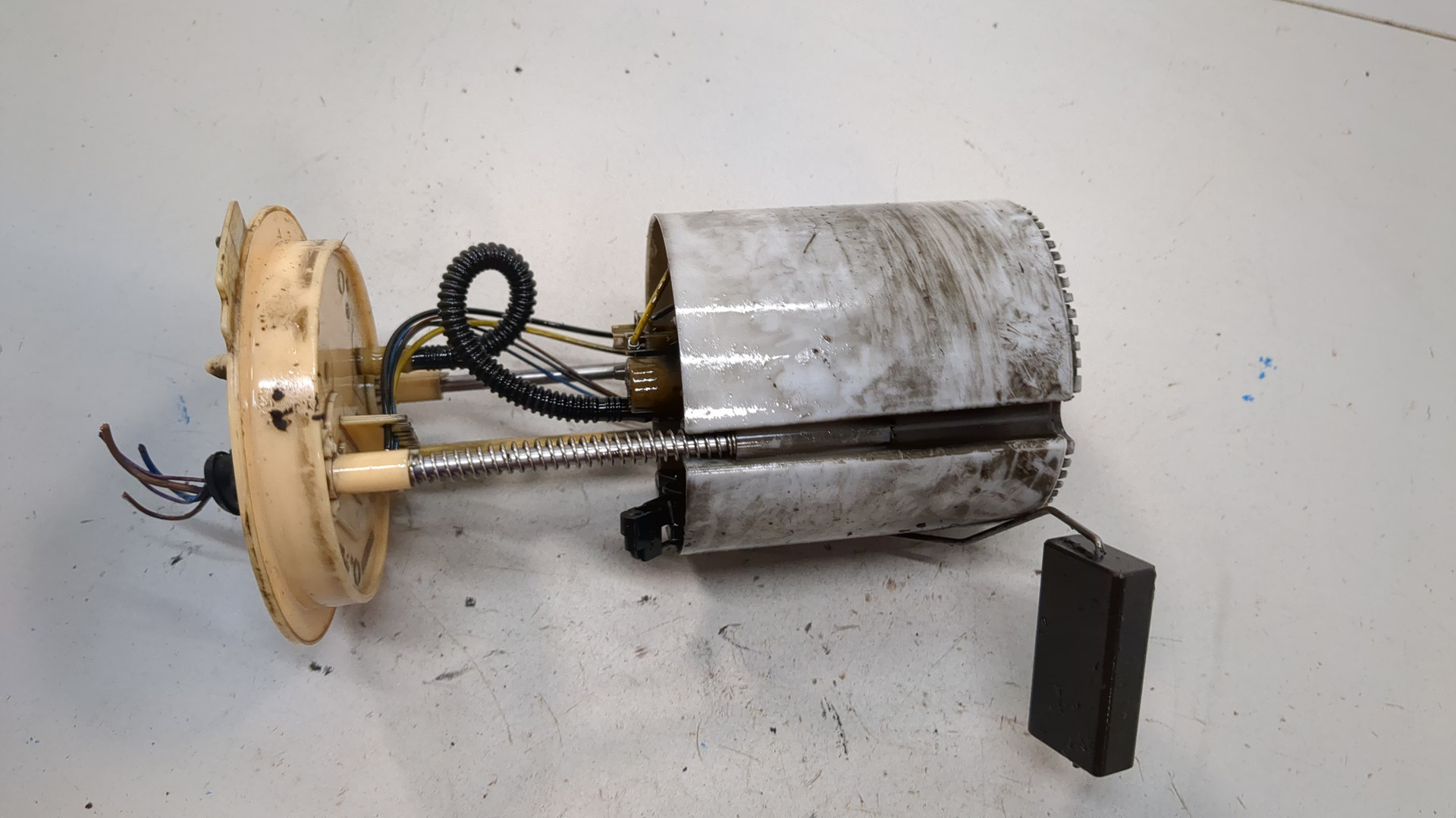 Насос топливный электрический