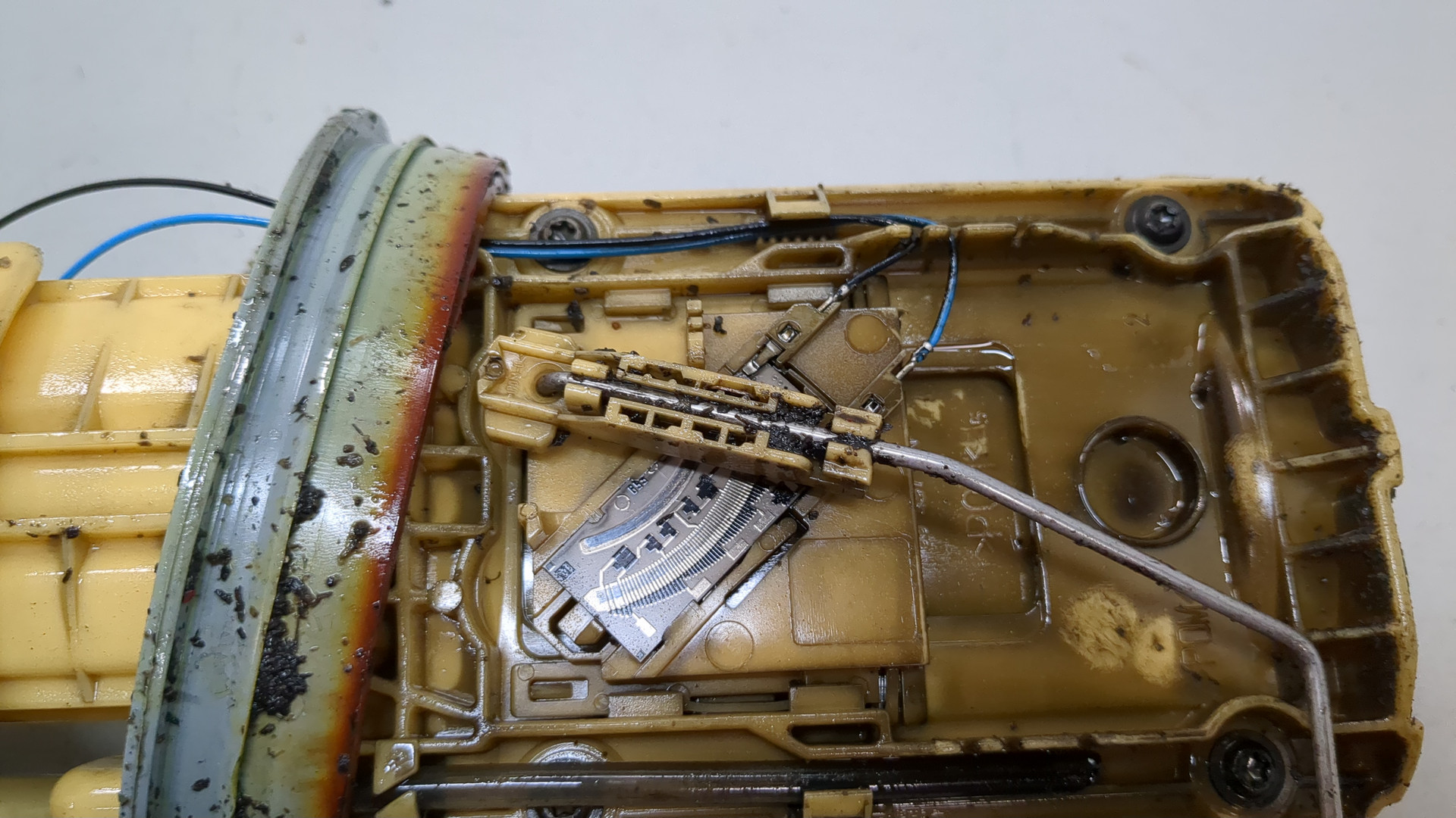 Насос топливный электрический