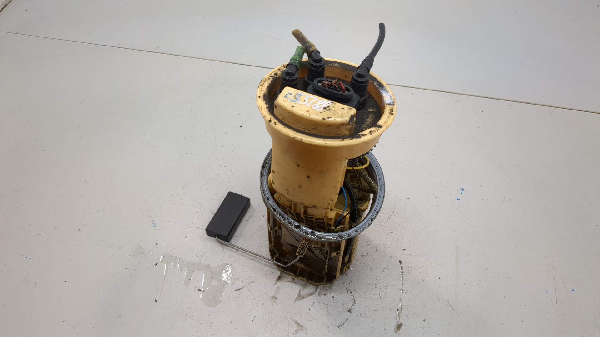 Насос топливный электрический