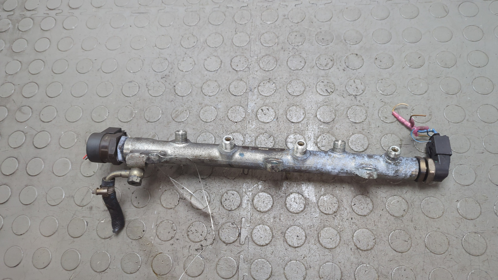 Рейка топливная (рампа)