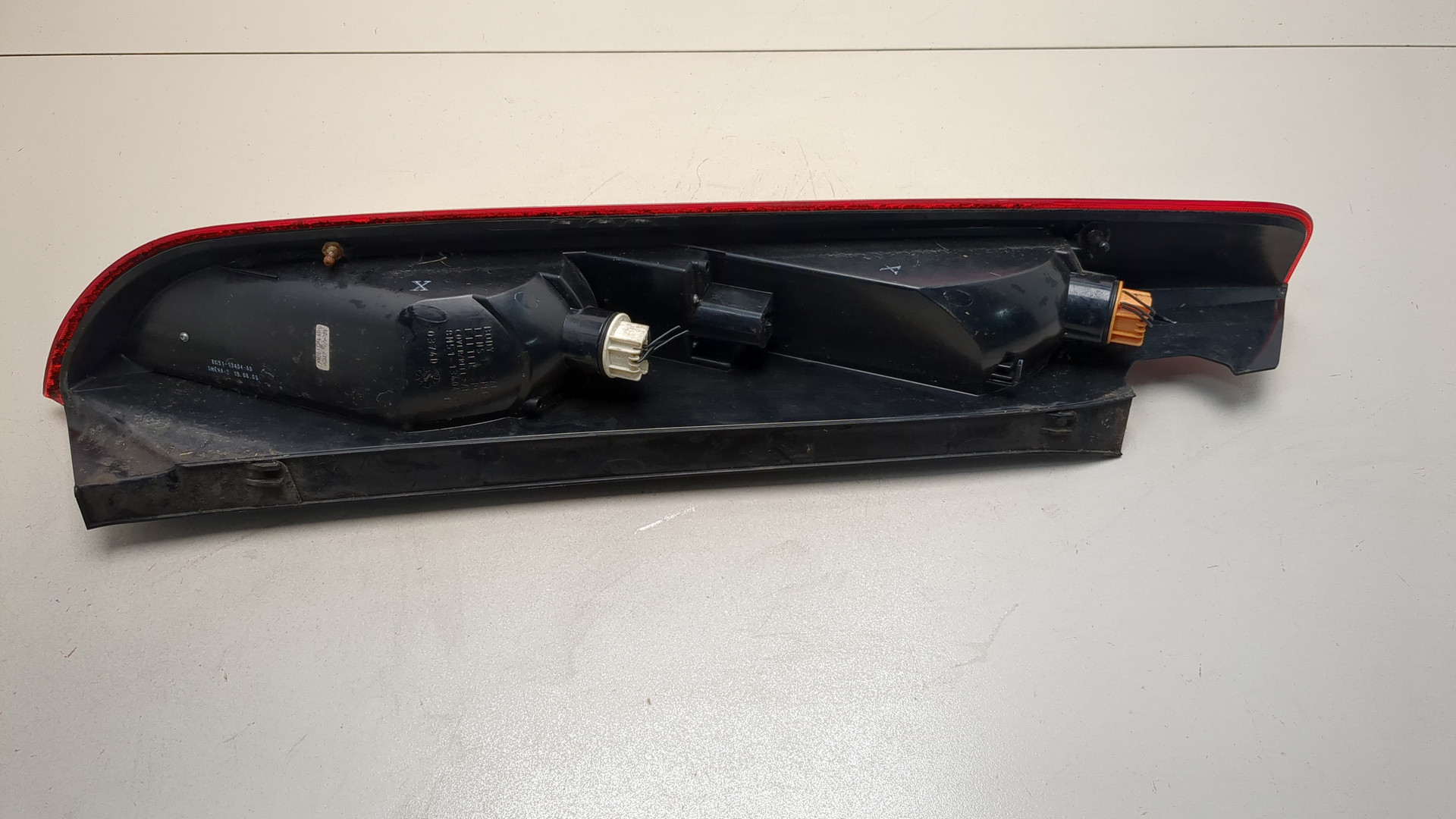 Фонарь задний правый