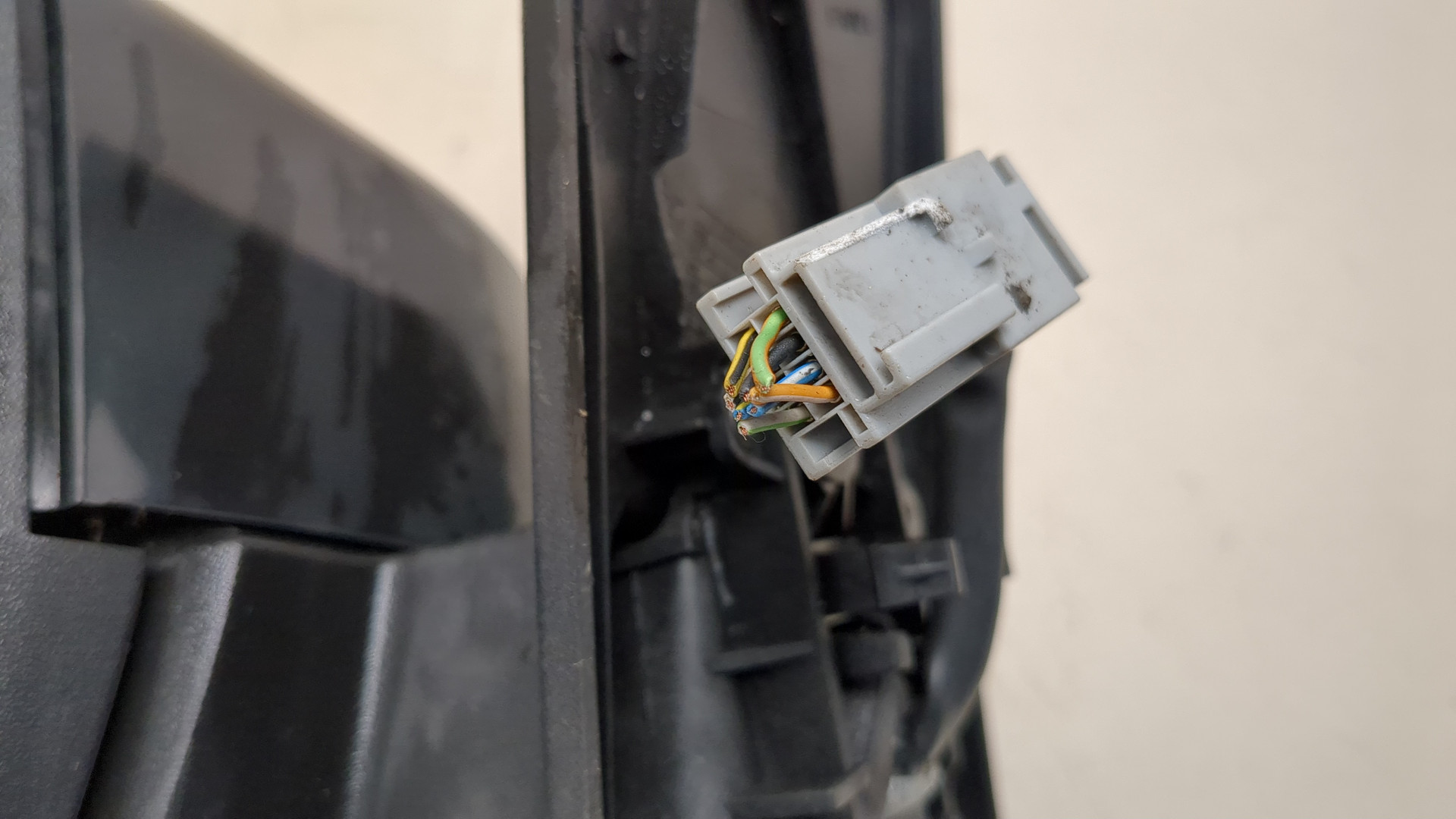 Зеркало левое электрическое