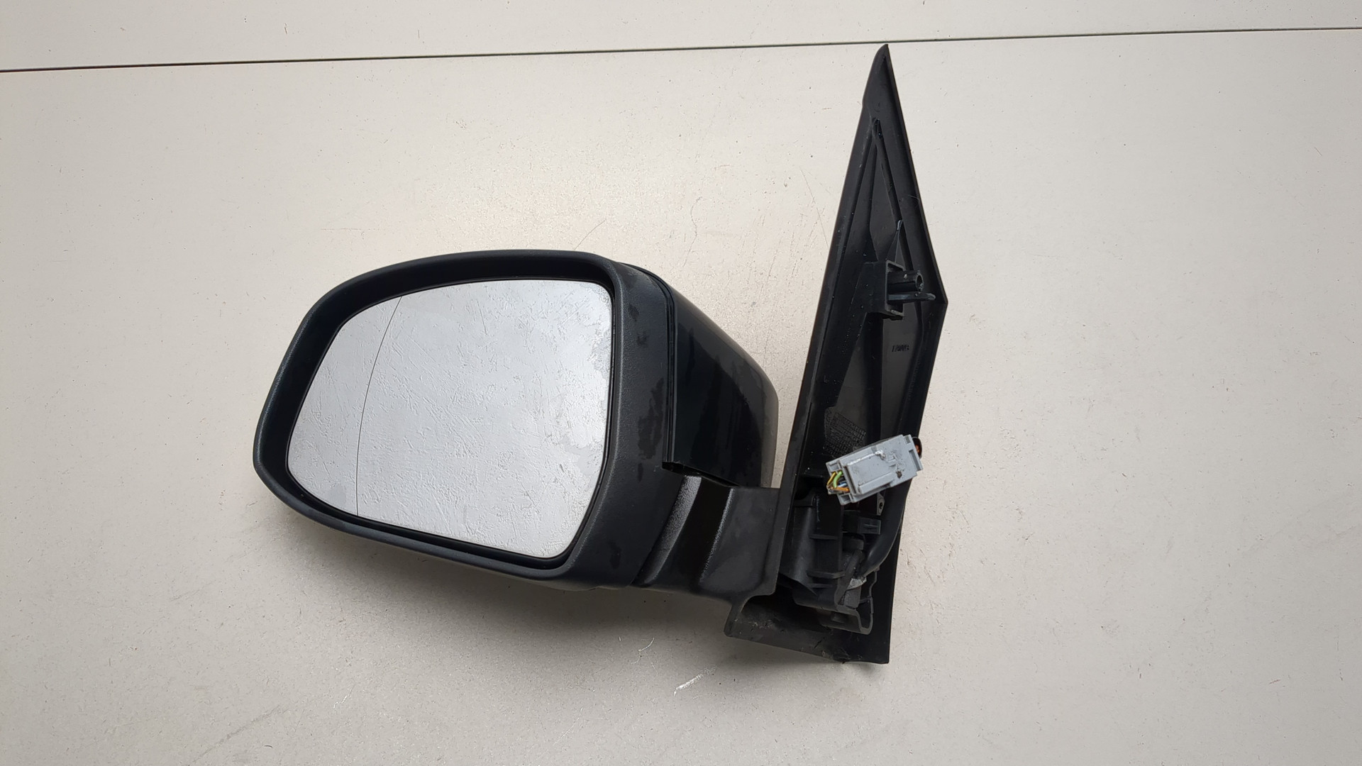 Зеркало левое электрическое