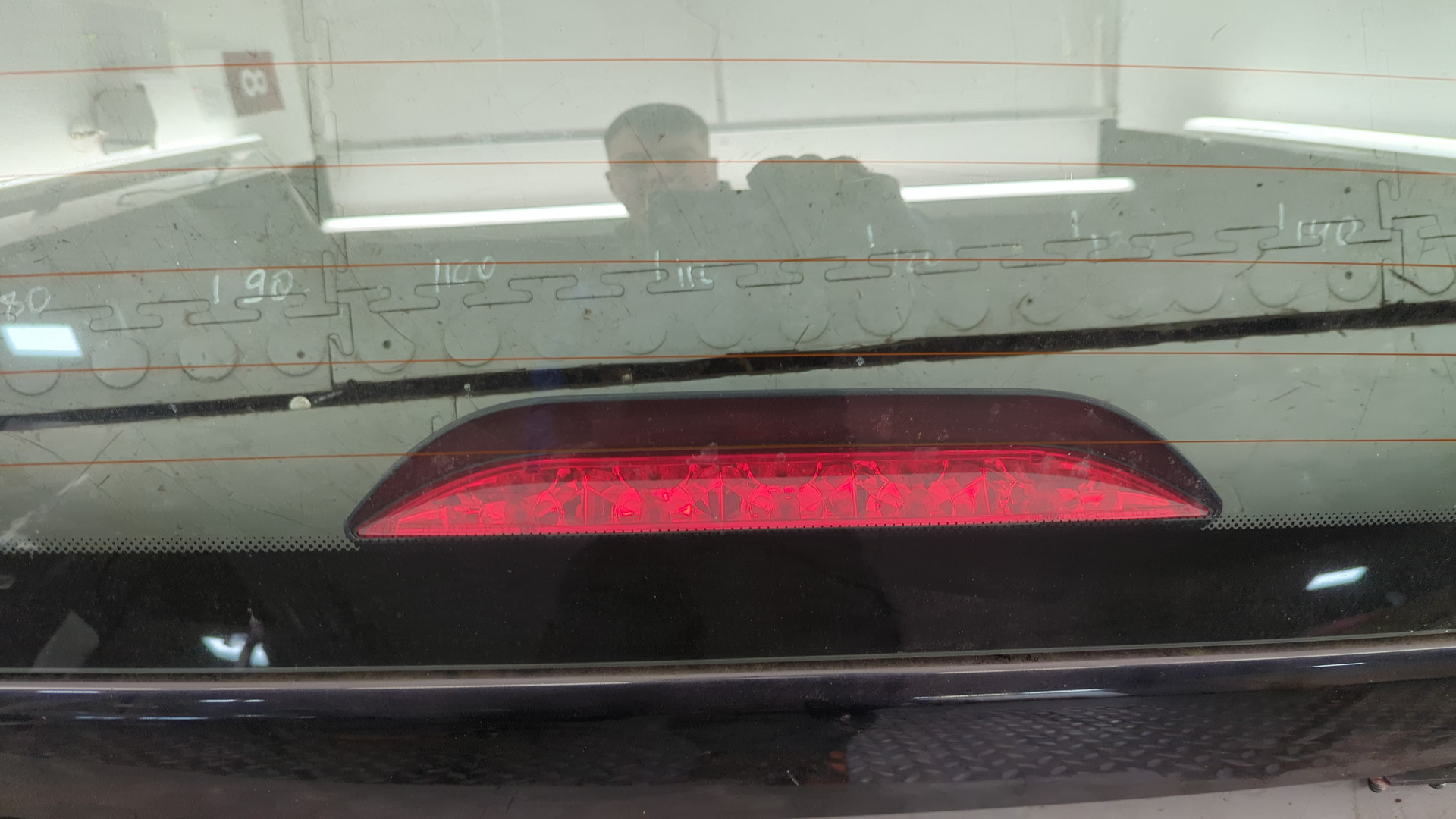 Дверь багажника