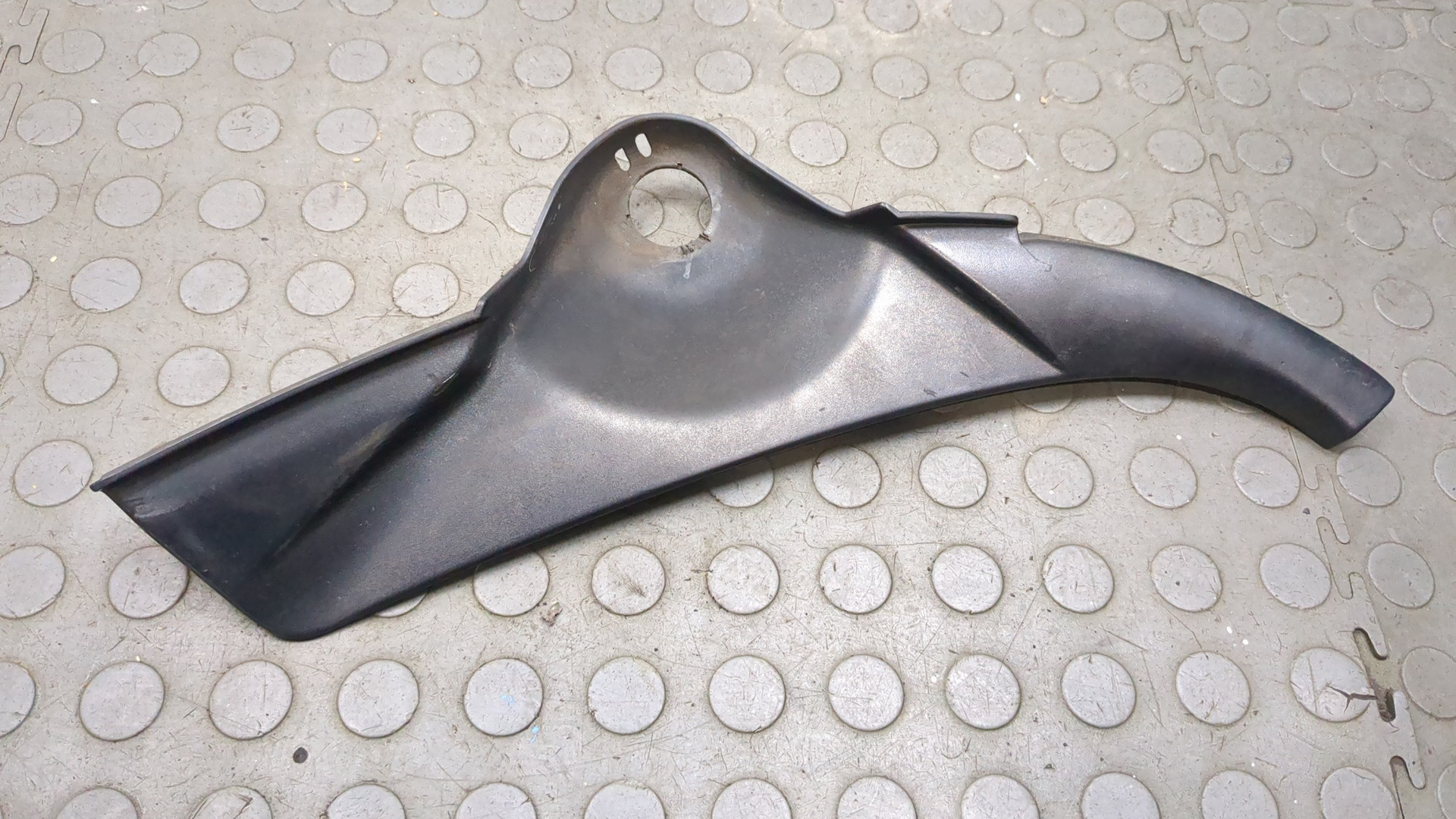 Решетка стеклоочистителей (Жабо)