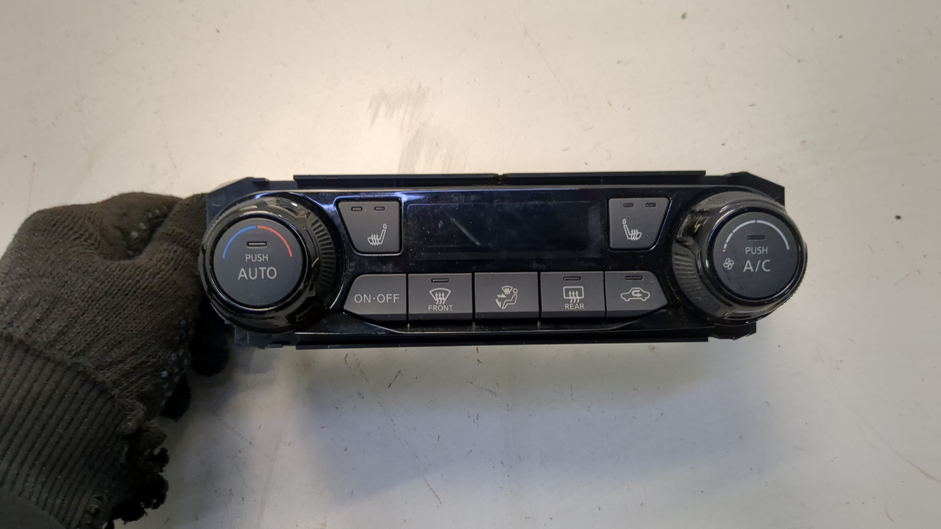 Переключатель отопителя