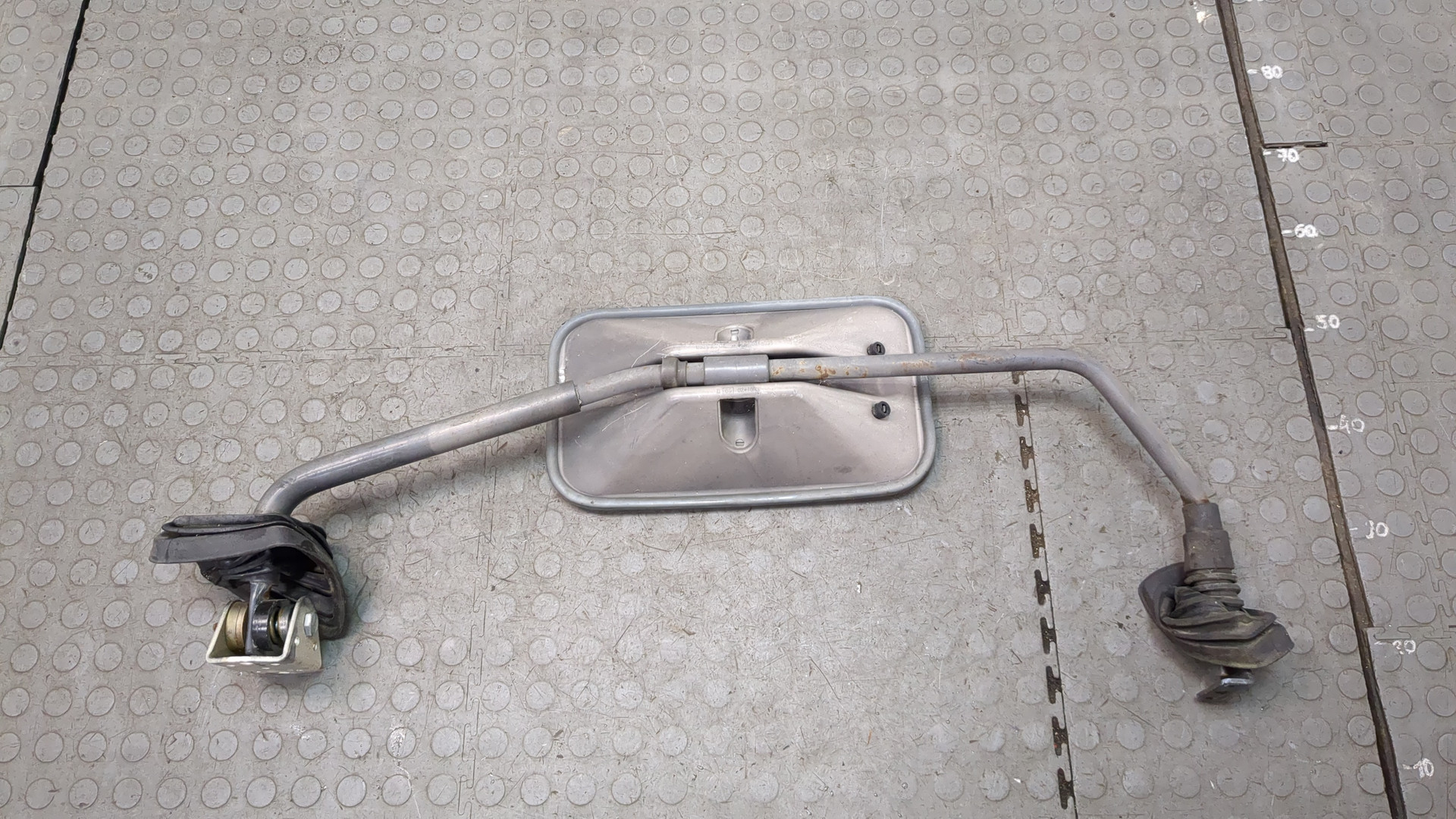 Зеркало правое электрическое