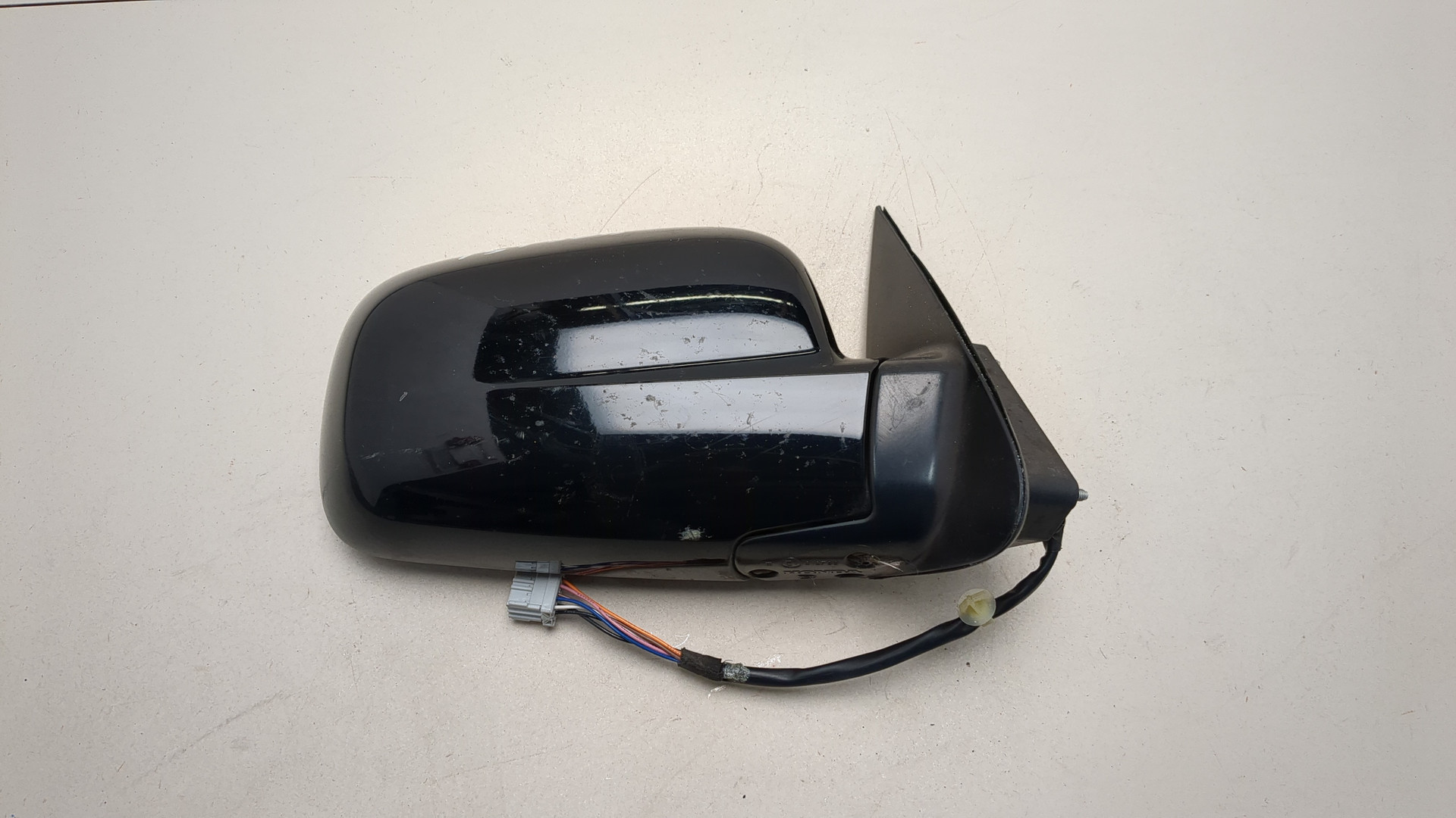 Зеркало правое электрическое