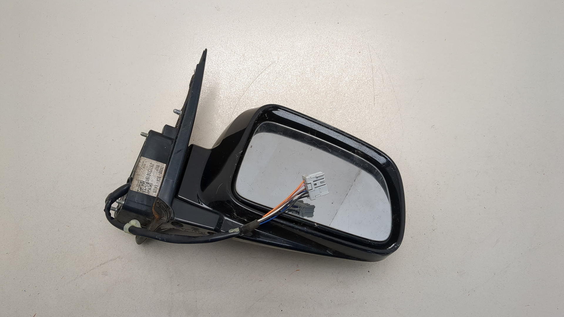 Зеркало правое электрическое