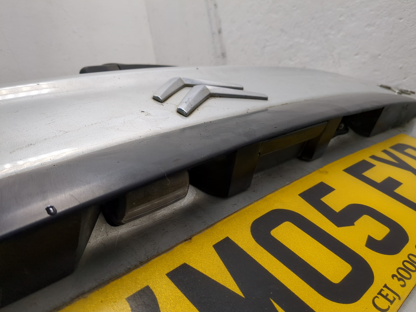 Дверь багажника