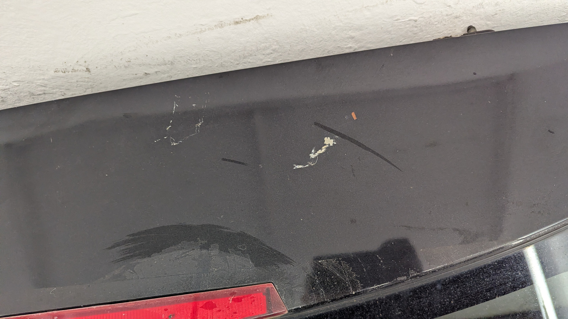 Дверь багажника