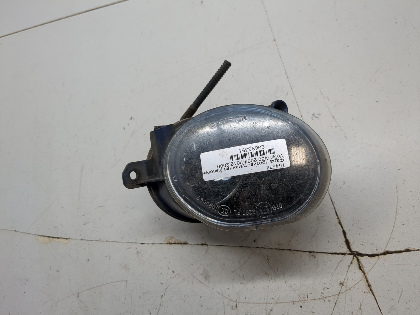 Фара противотуманная левая