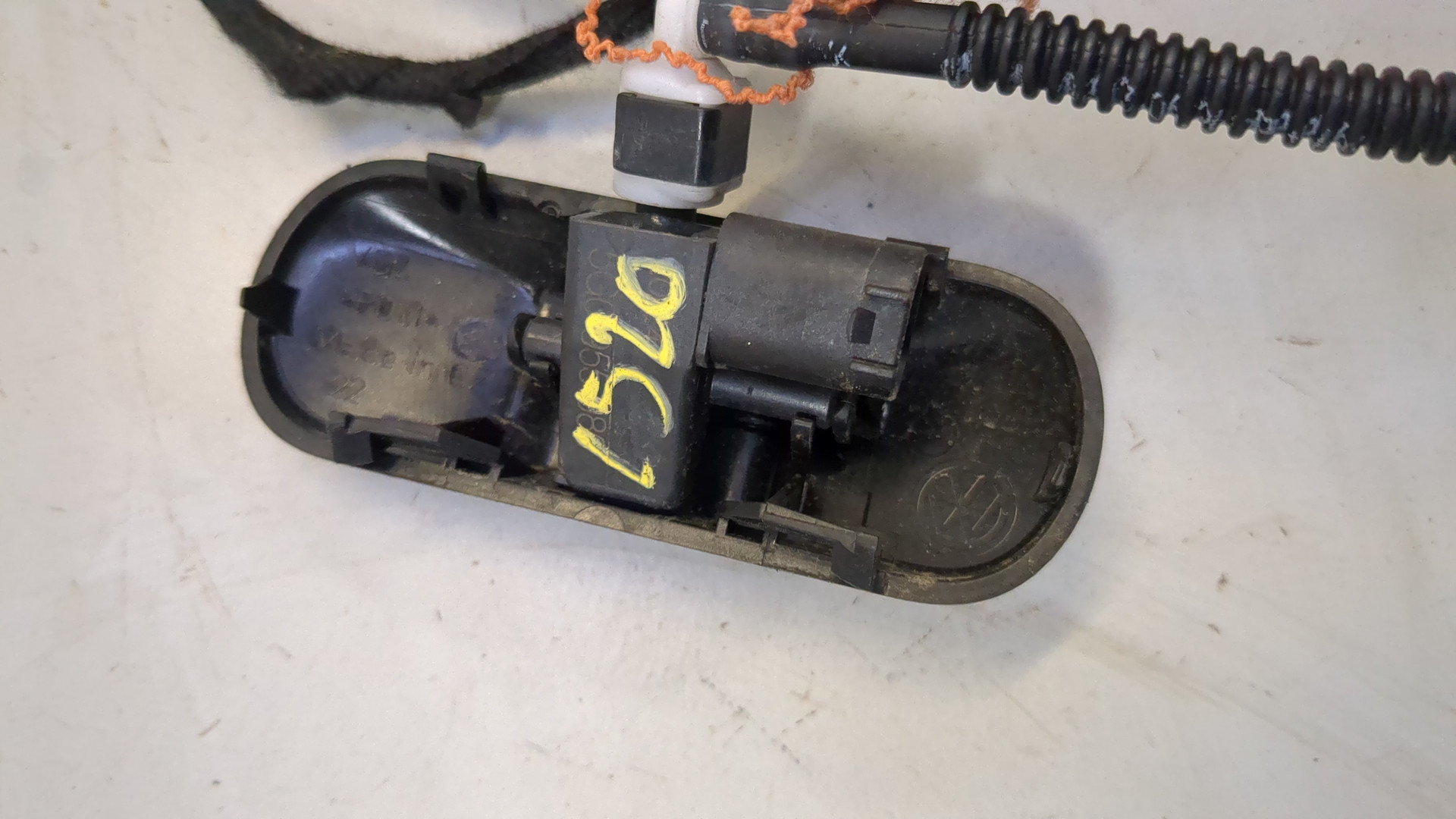 Форсунка омывателя лобового стекла