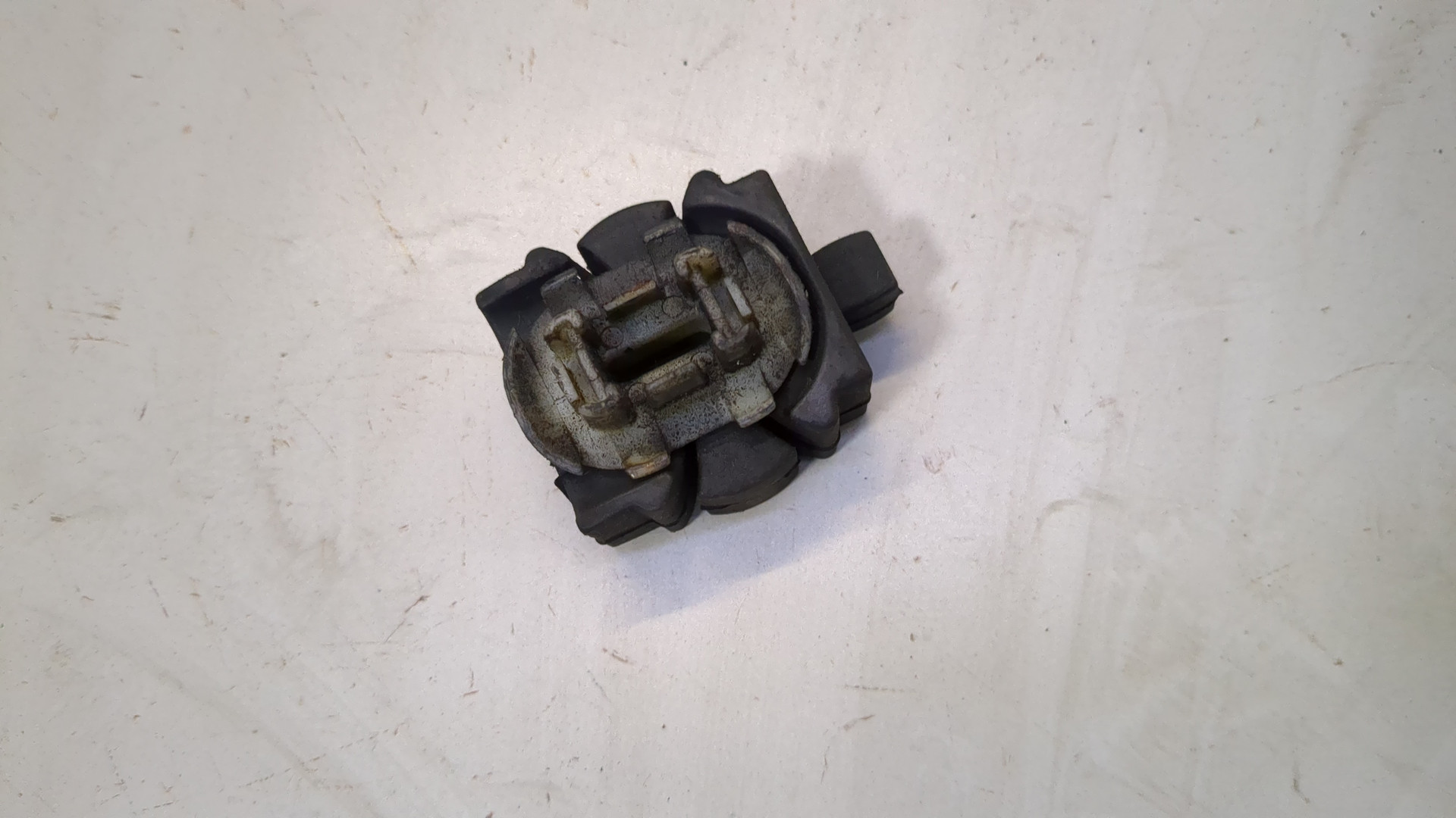 Кронштейн радиатора